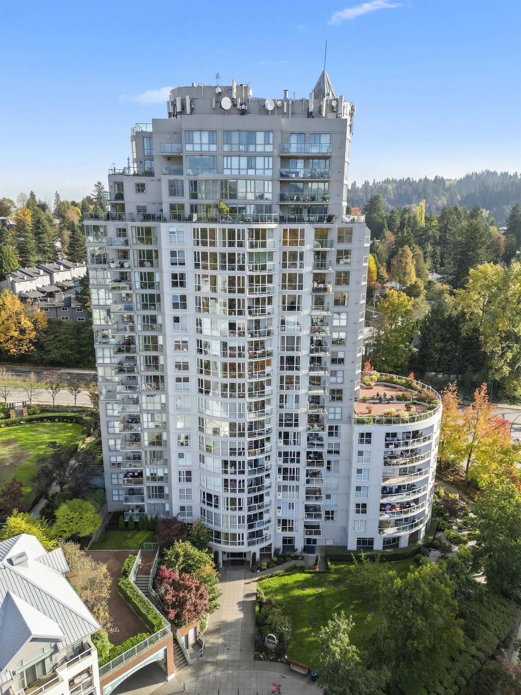 200 Newport Drive #904