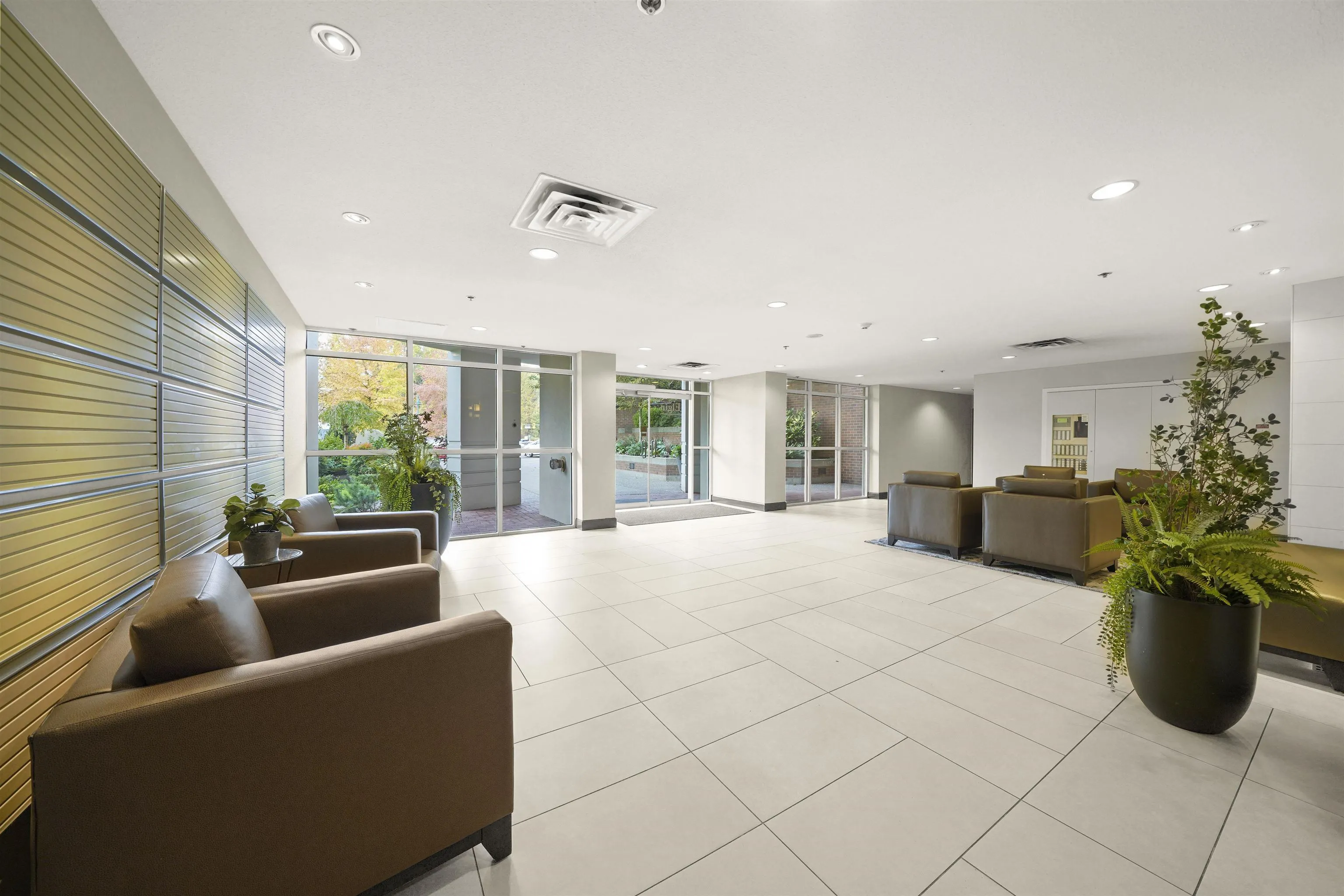 200 Newport Drive #904