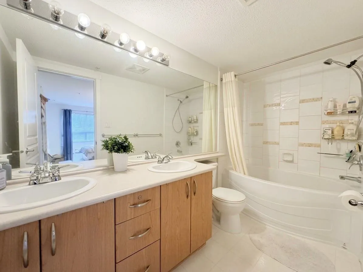 2958 Silver Springs Boulevard #212