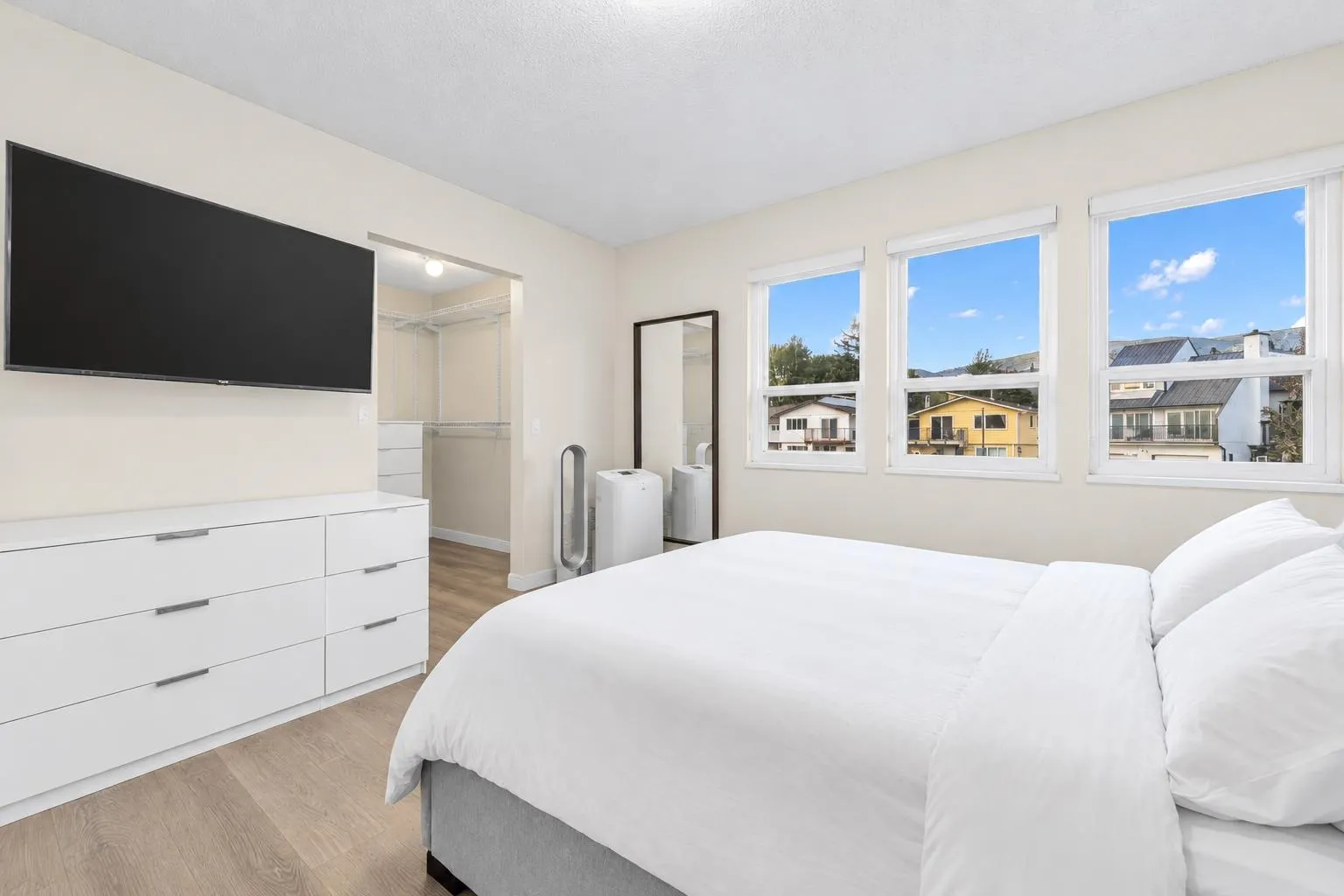 2668 Stellar Court