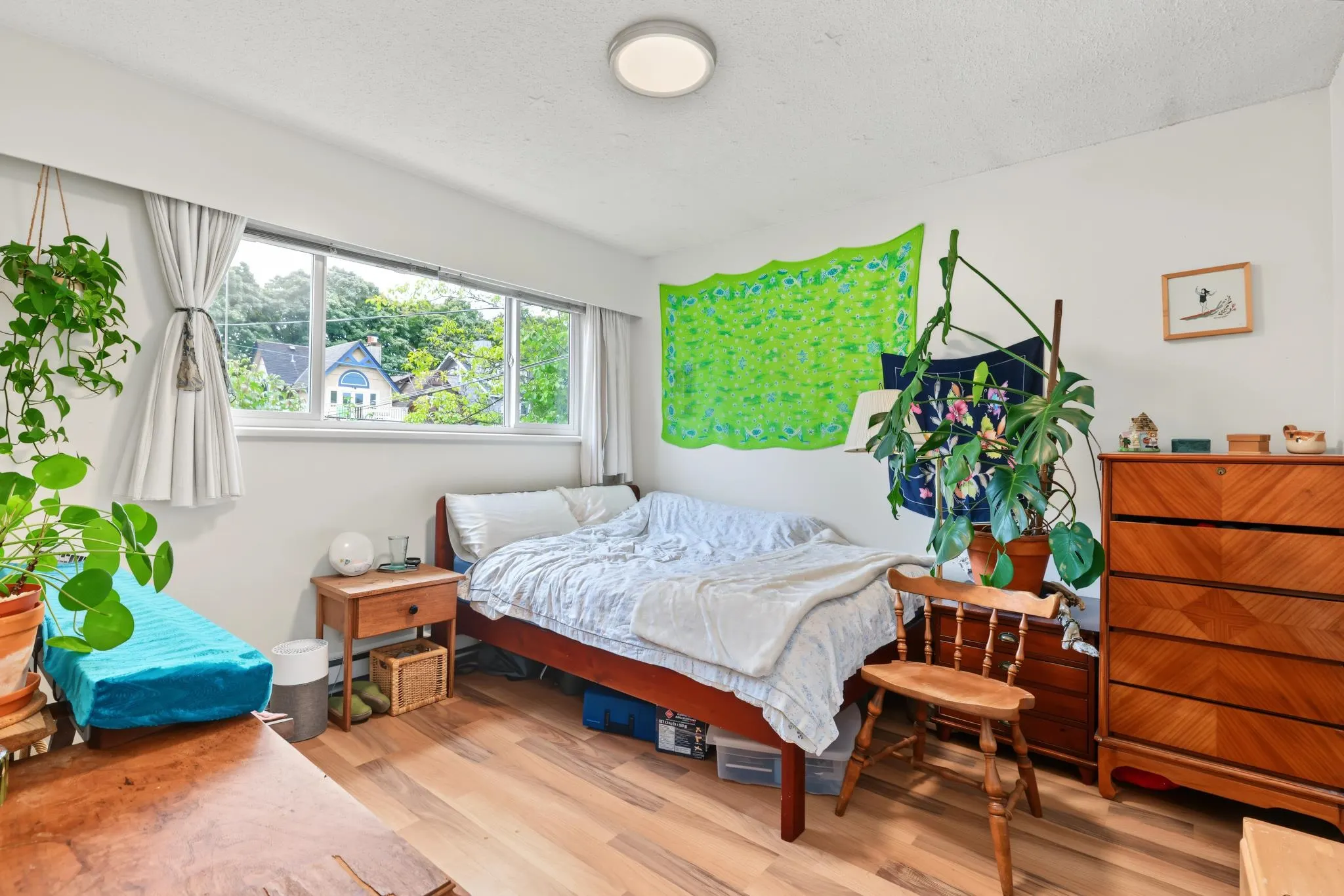 132-134 W 12th Avenue