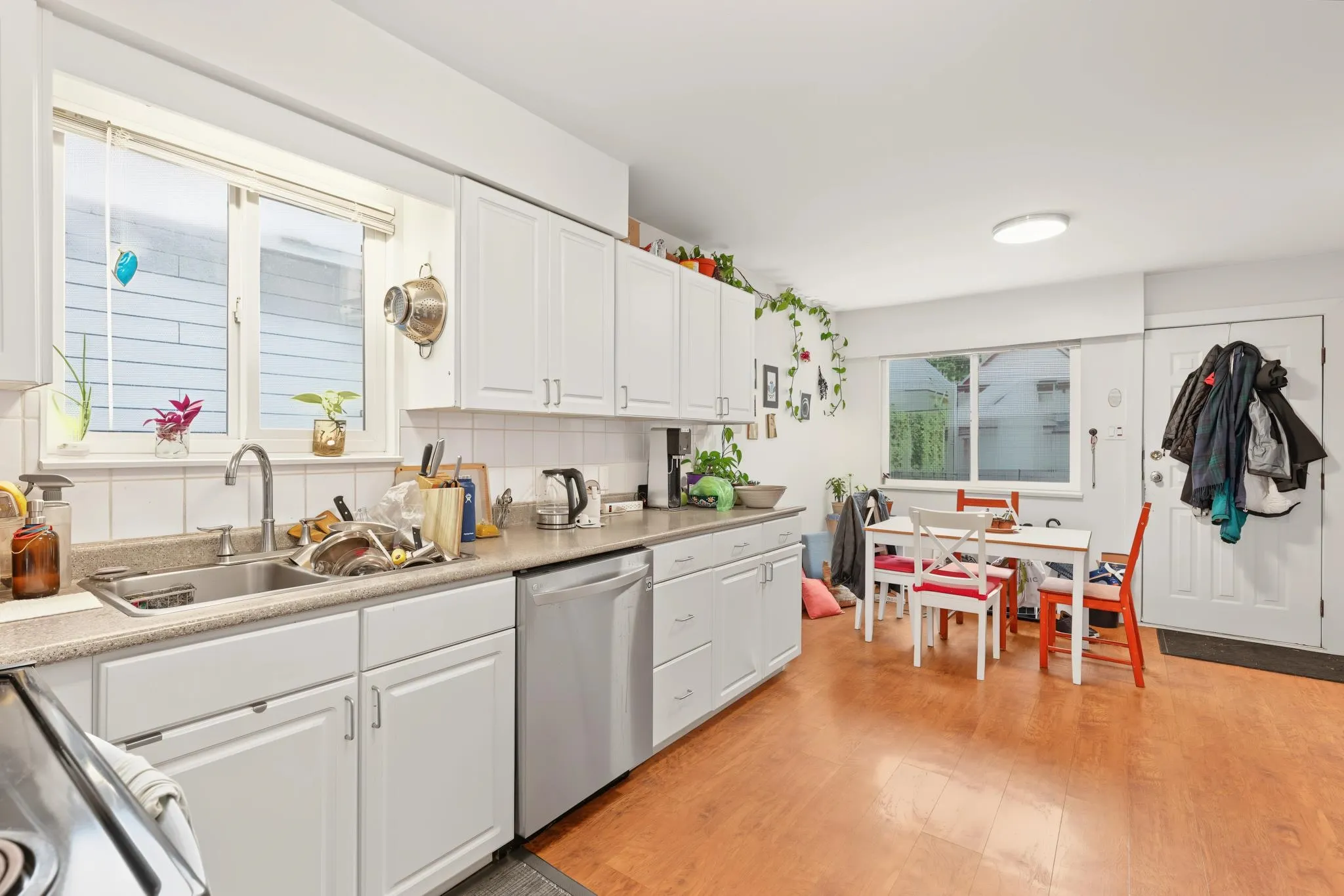 132-134 W 12th Avenue
