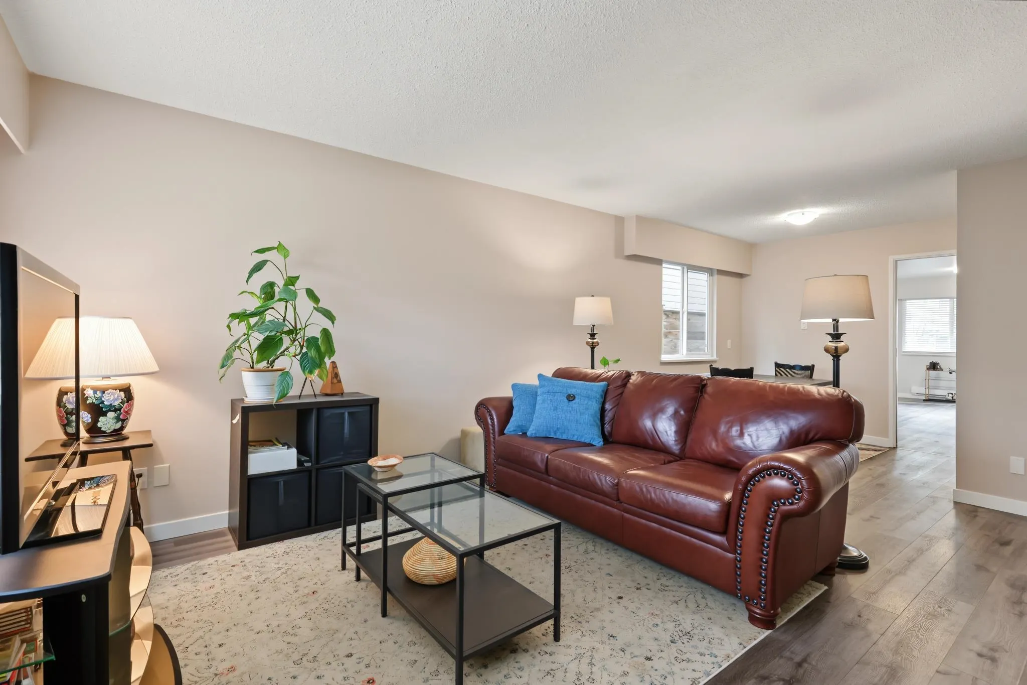 132-134 W 12th Avenue