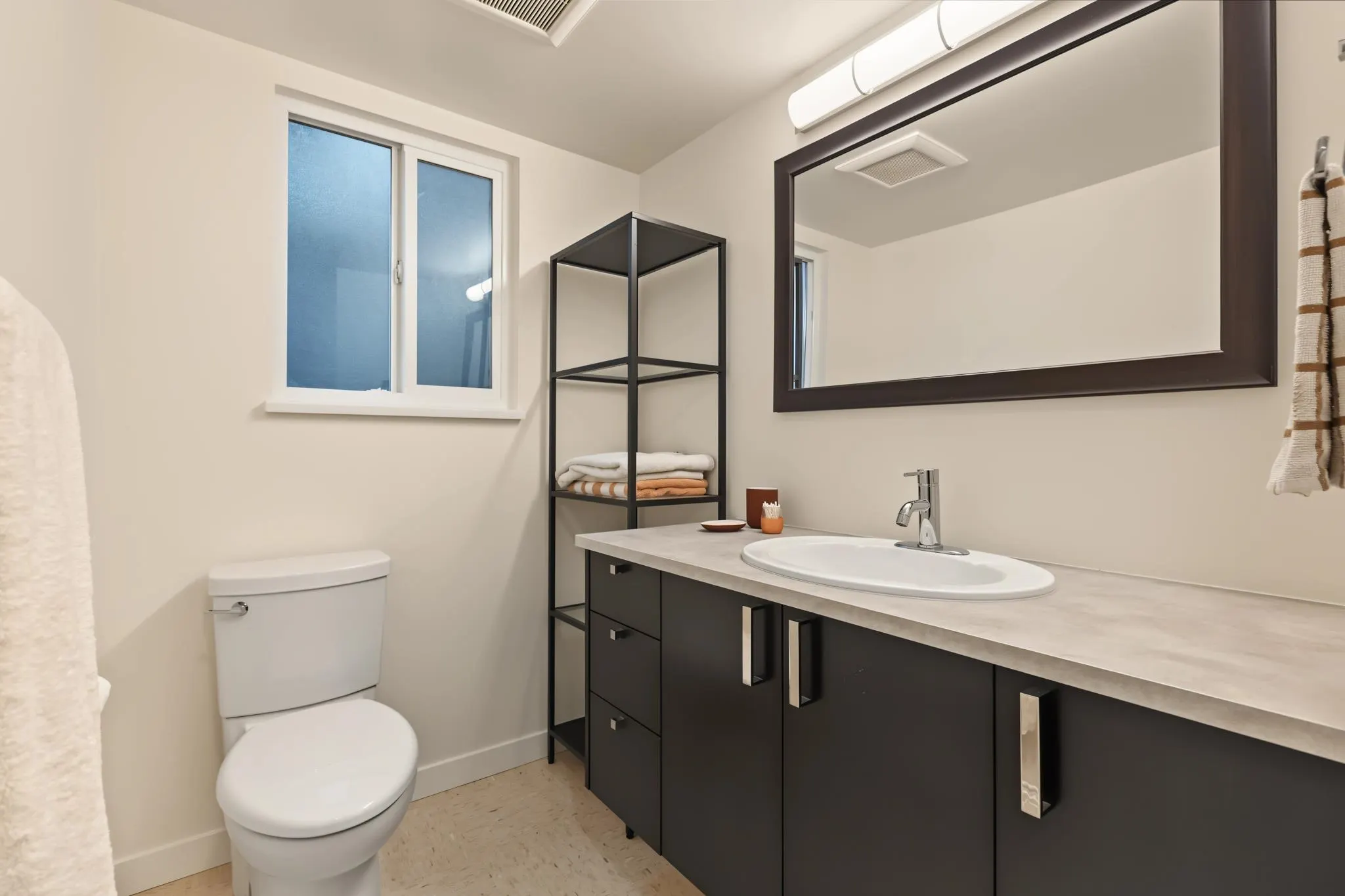 132-134 W 12th Avenue
