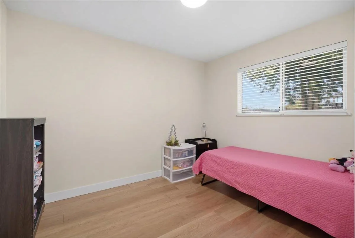 31015 Upper Maclure Road