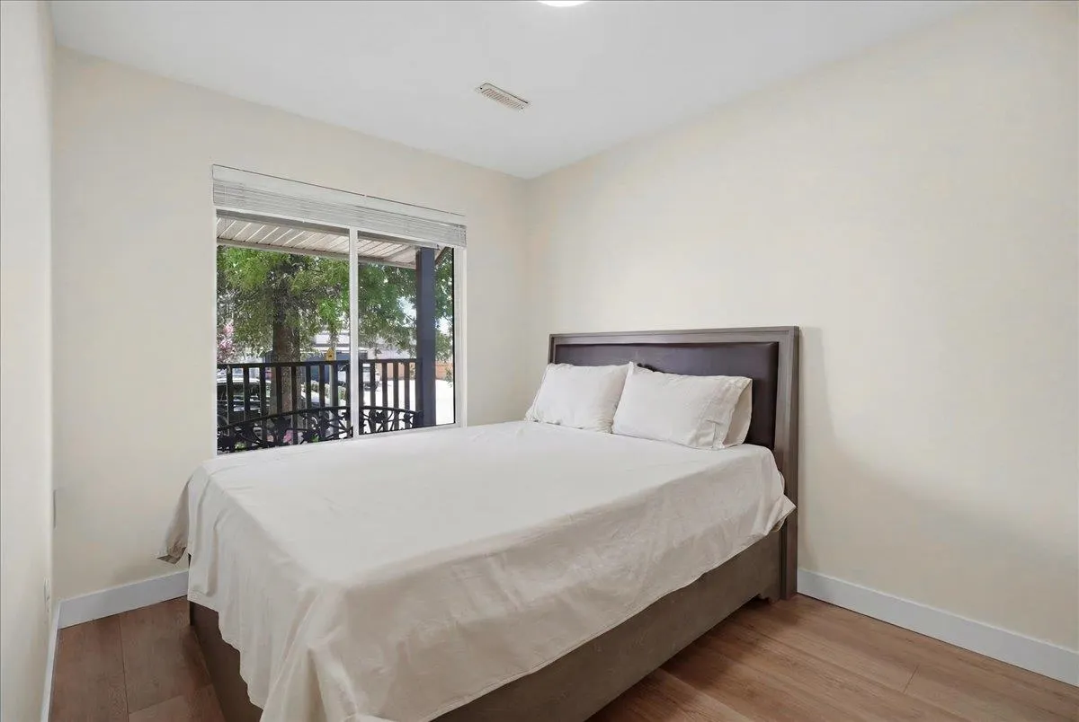 31015 Upper Maclure Road