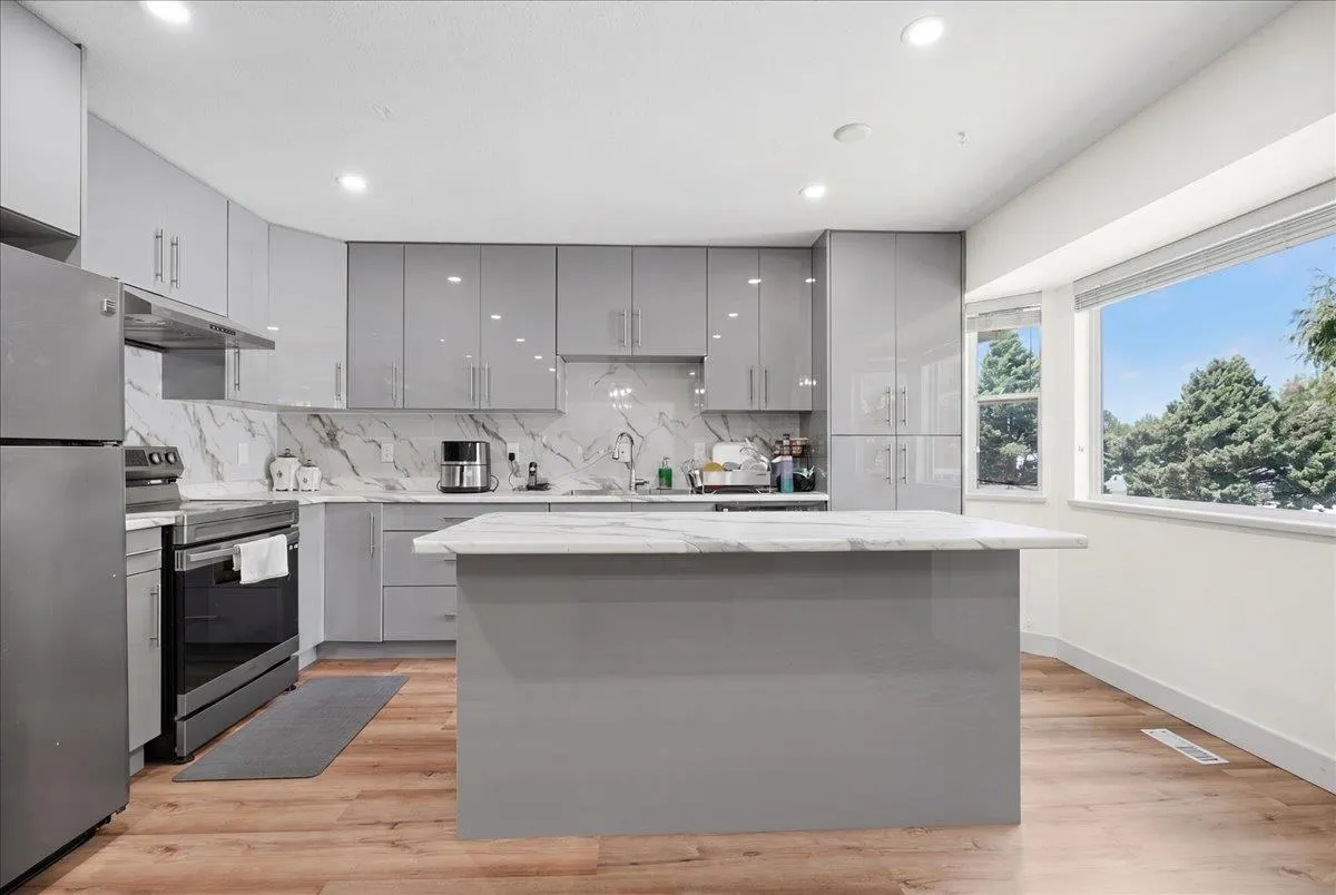 31015 Upper Maclure Road