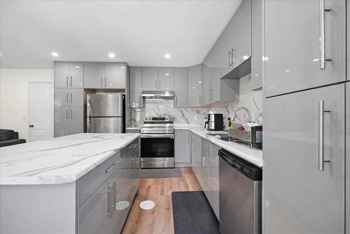 31015 Upper Maclure Road