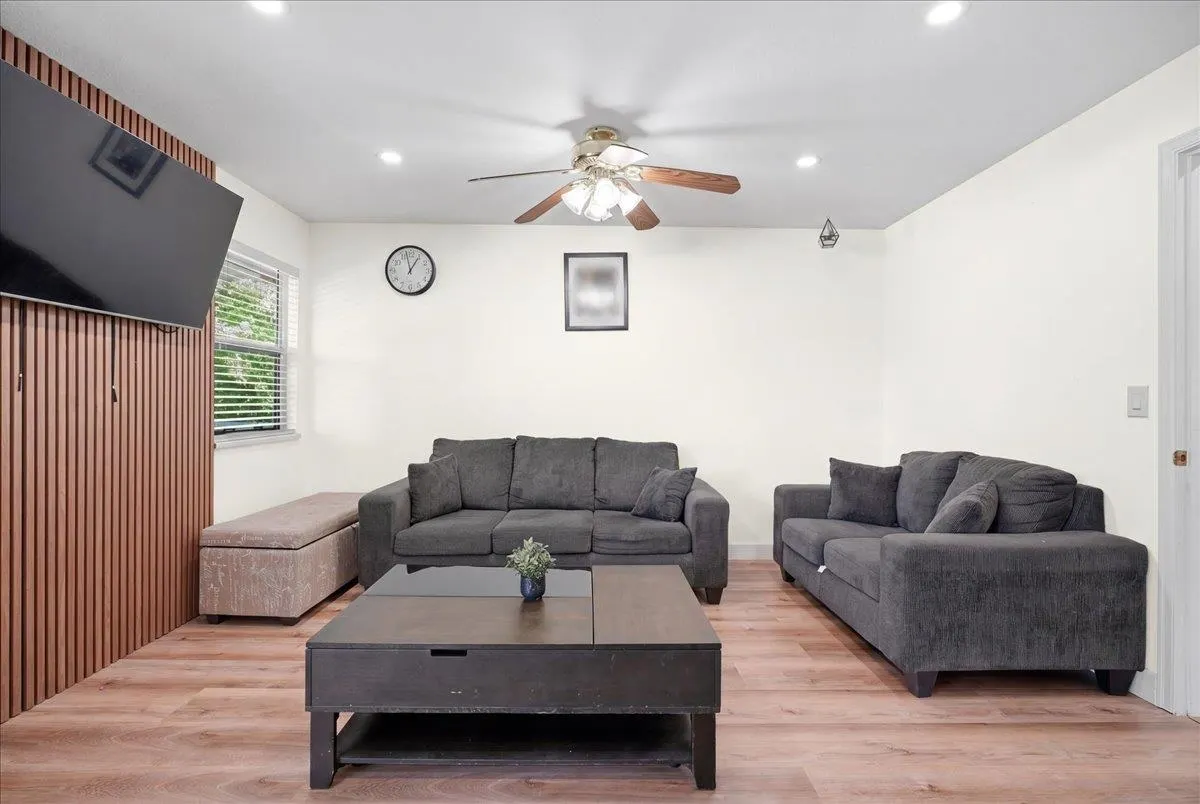 31015 Upper Maclure Road