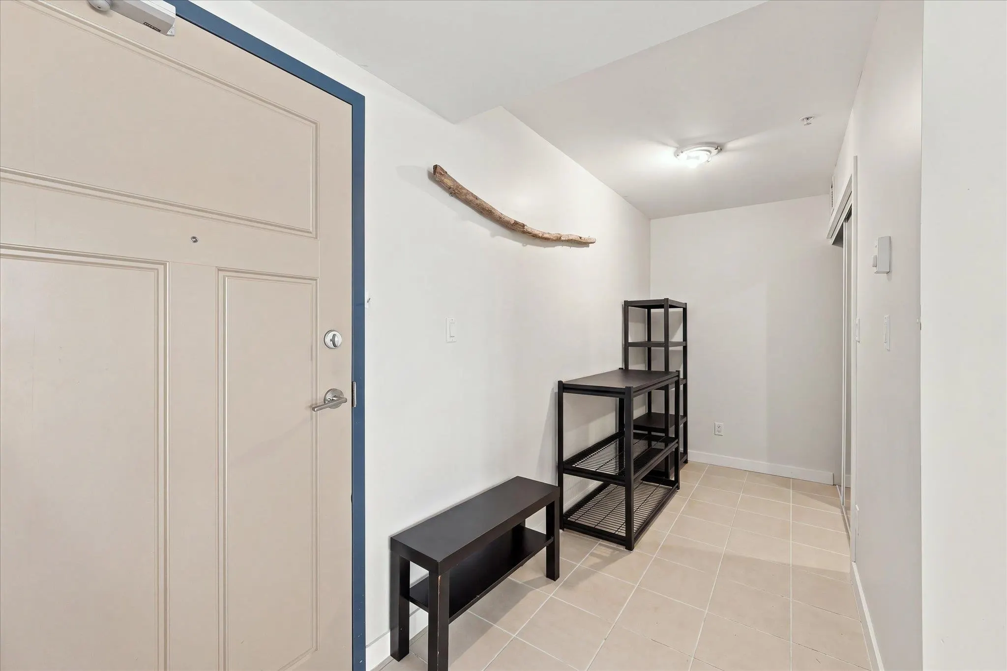 1212 Main Street #207