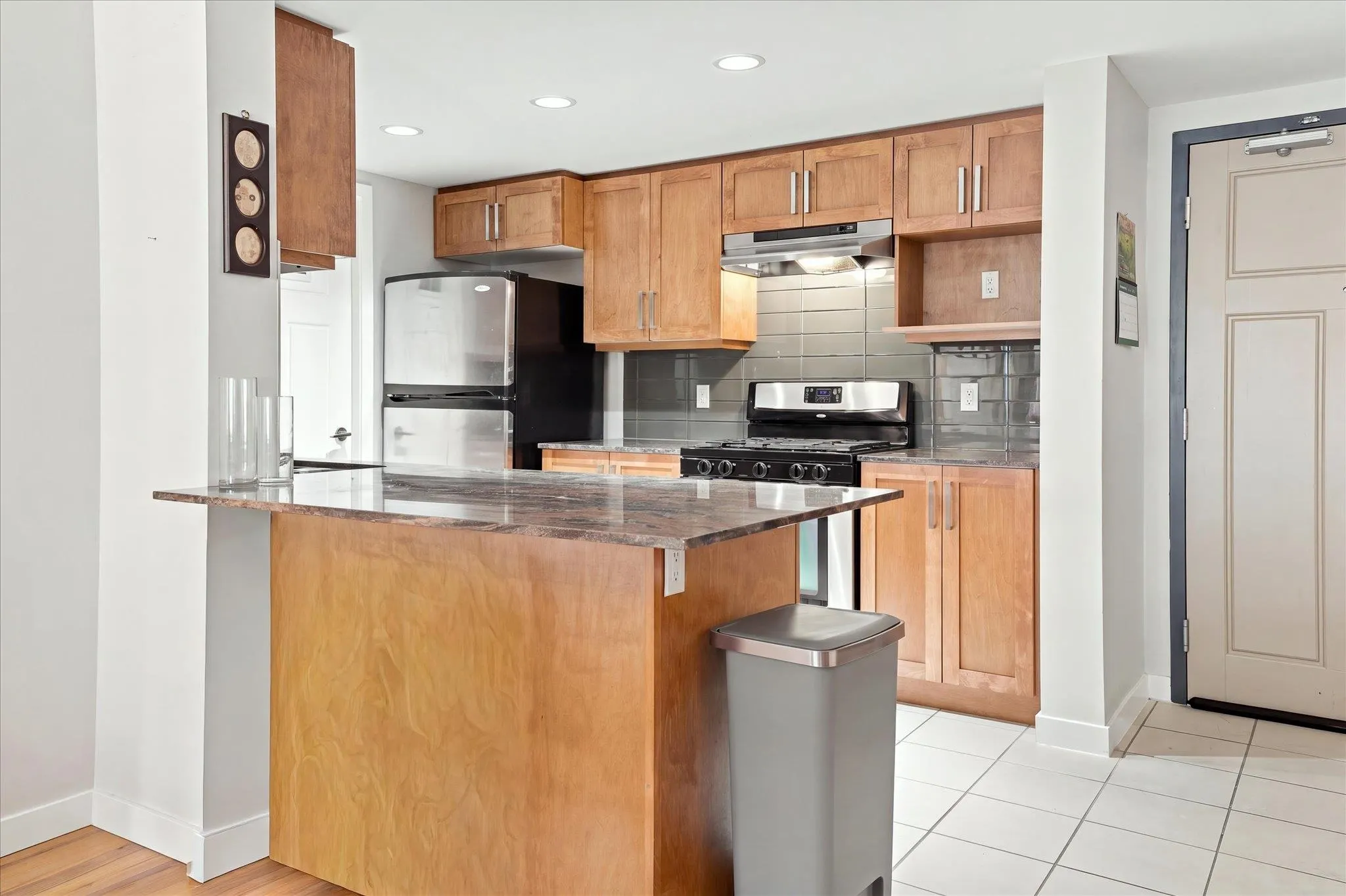 1212 Main Street #207