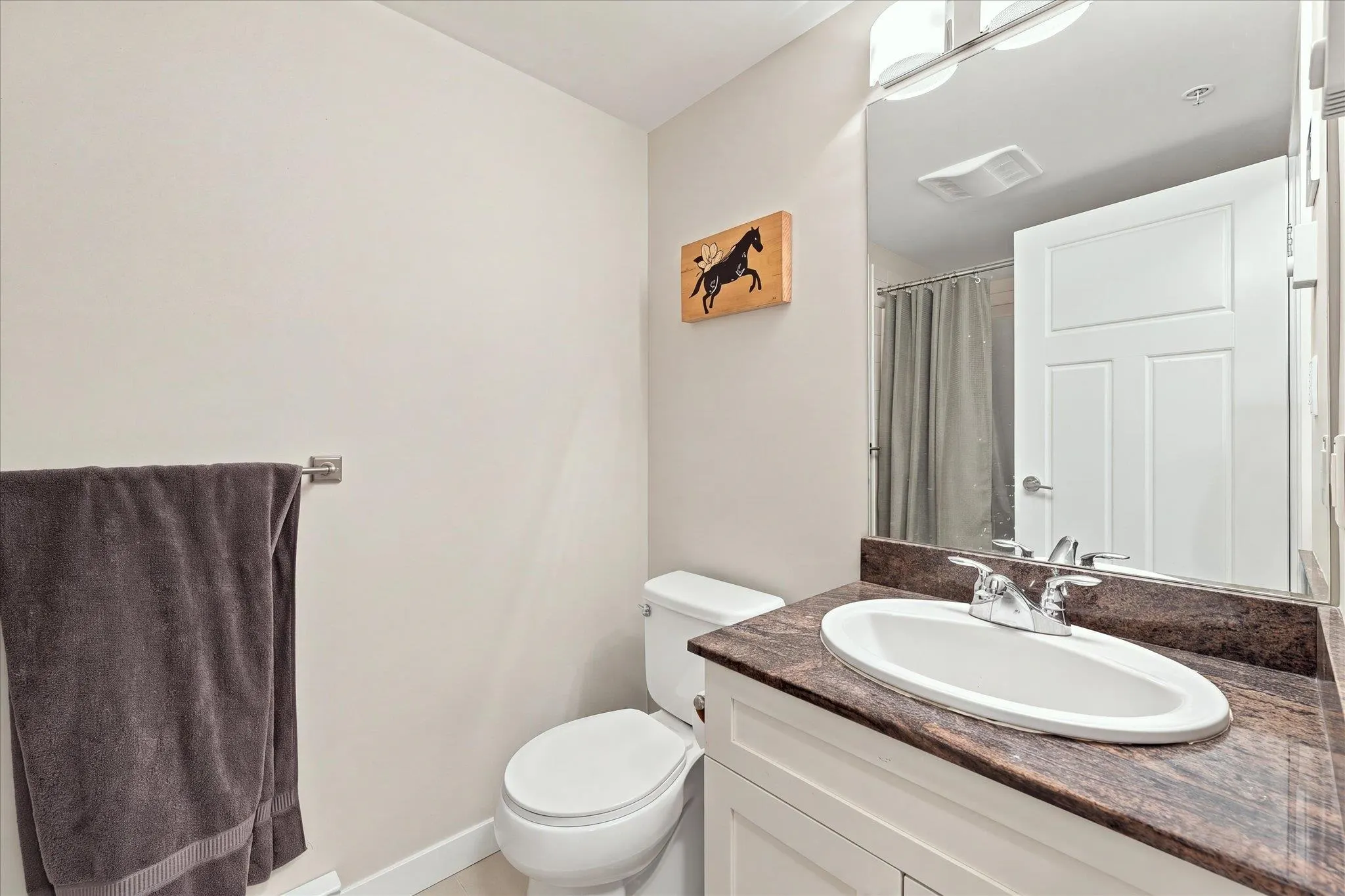 1212 Main Street #207