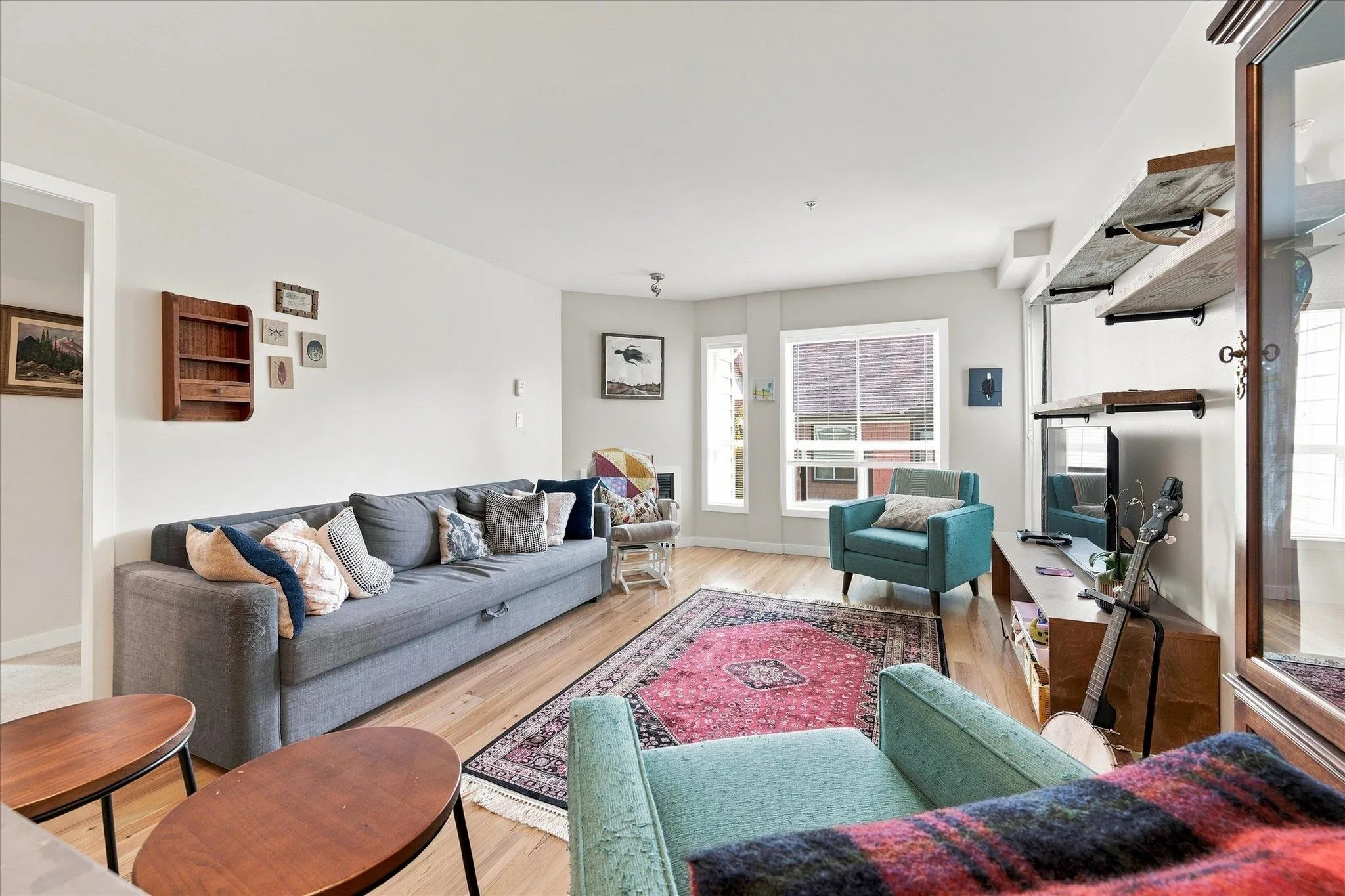 1212 Main Street #207