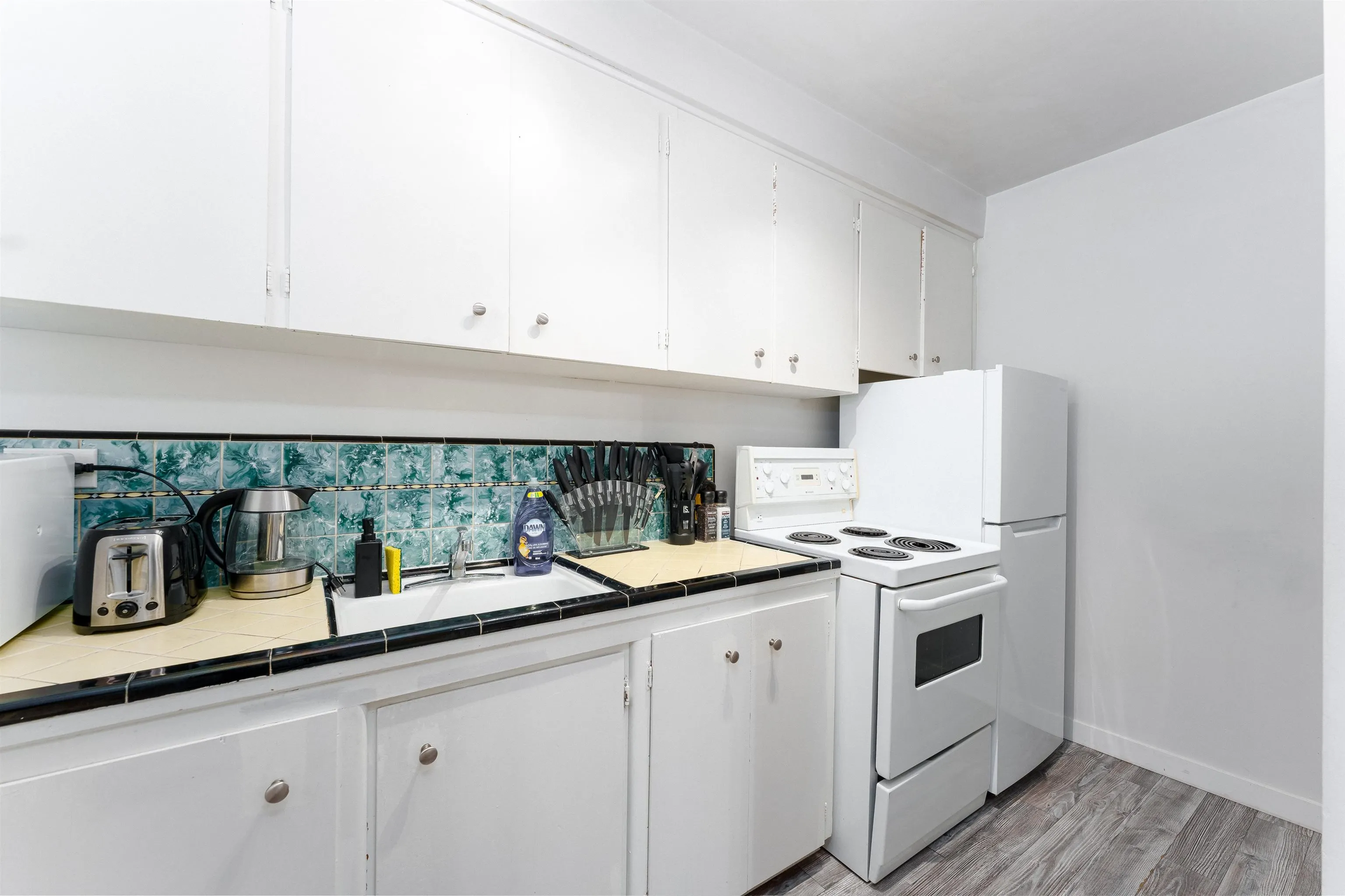 1540 Haro Street #204