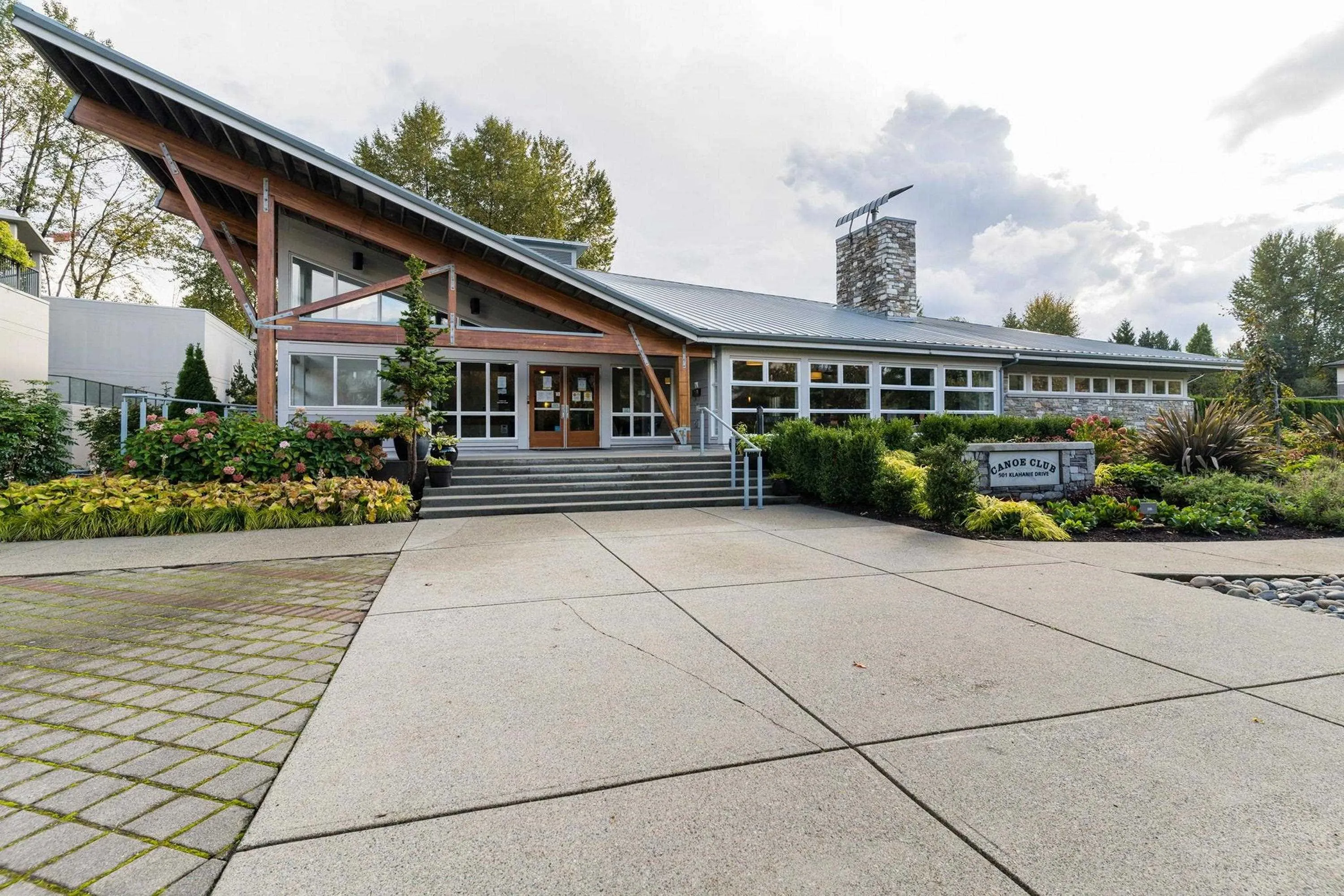 500 Klahanie Drive #403