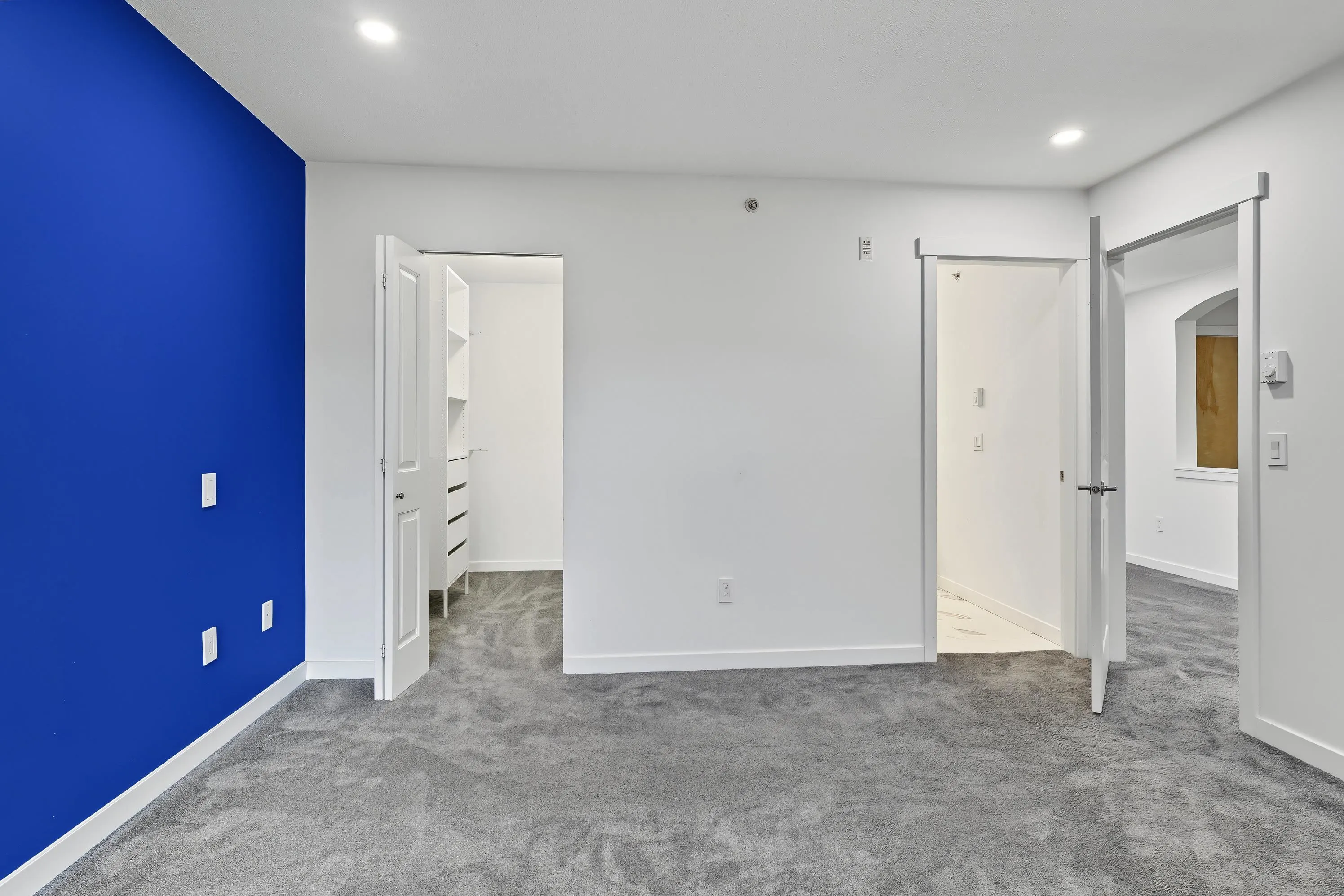 500 Klahanie Drive #403
