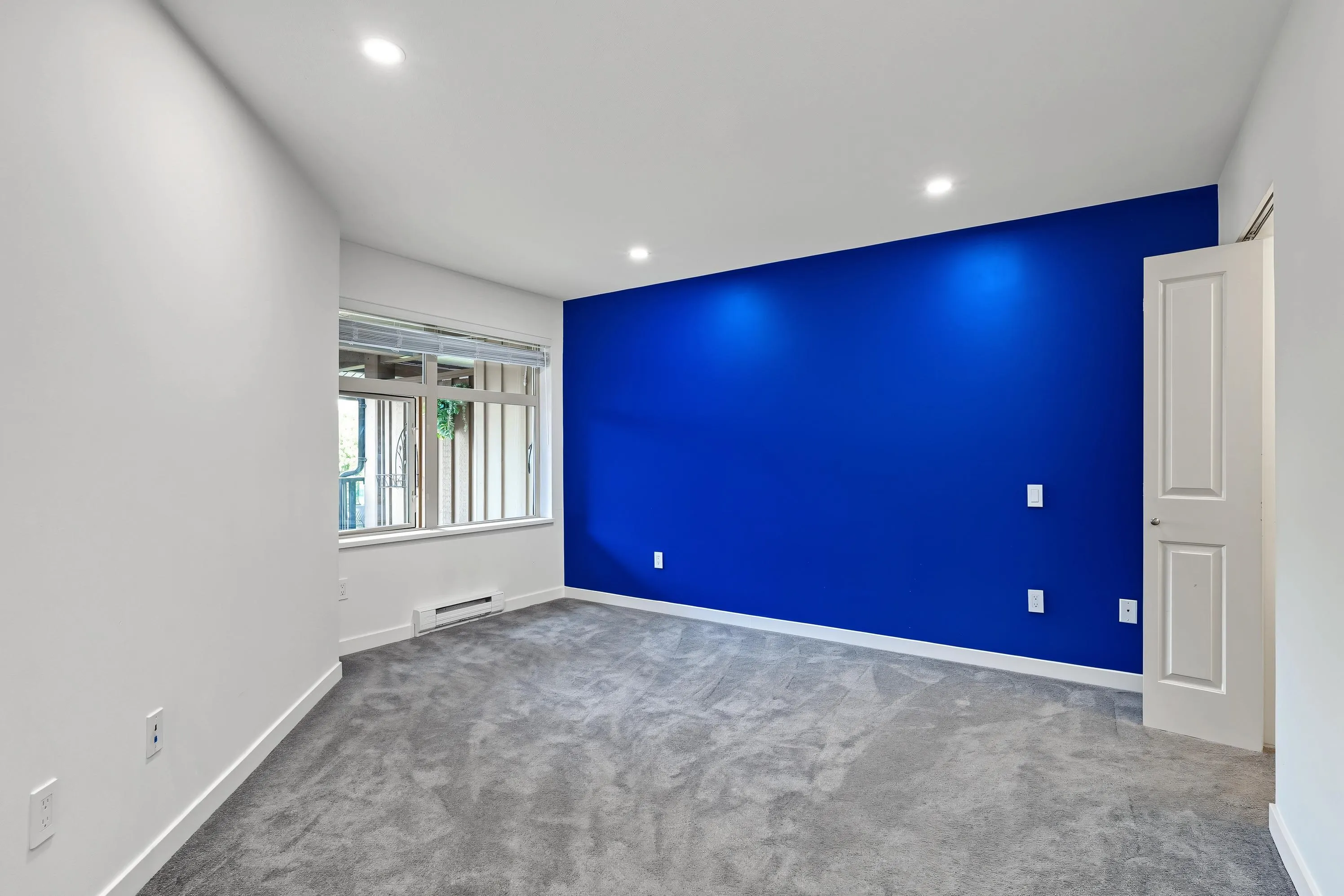 500 Klahanie Drive #403