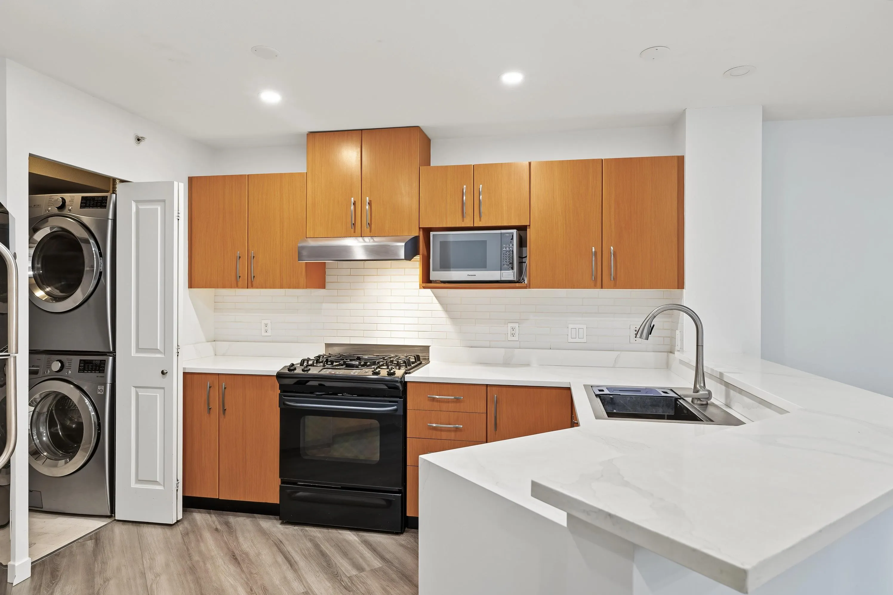 500 Klahanie Drive #403