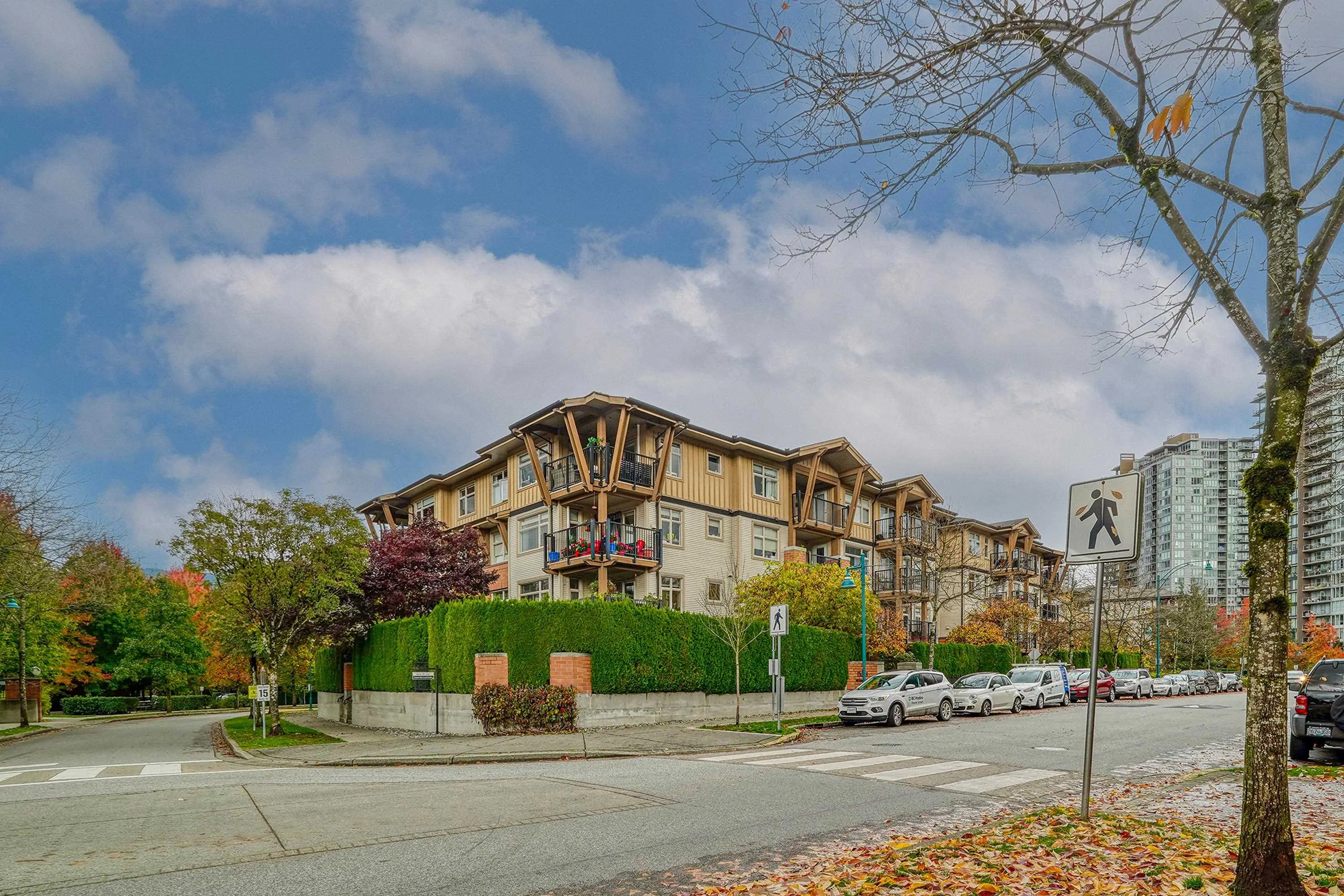500 Klahanie Drive #403