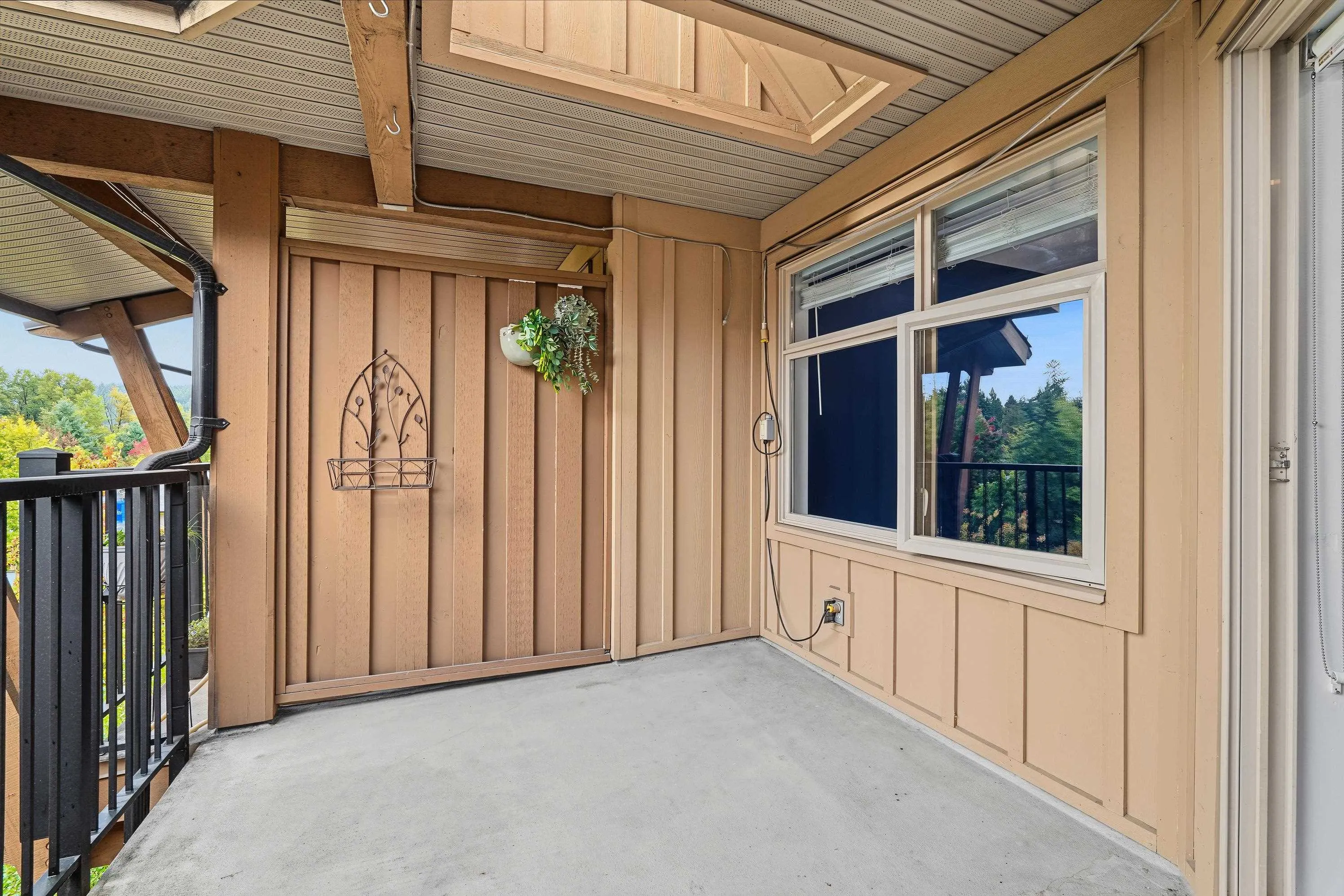 500 Klahanie Drive #403