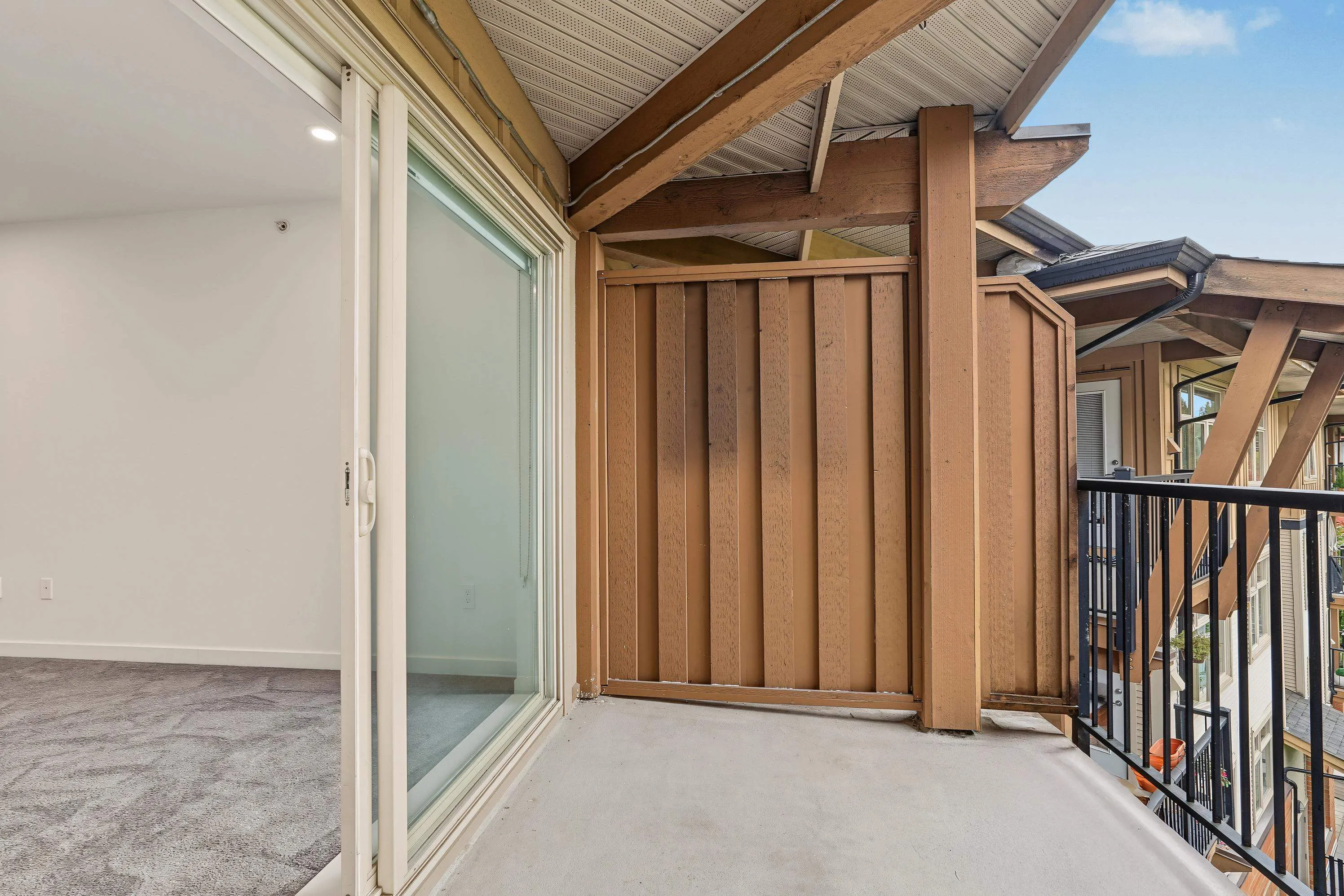500 Klahanie Drive #403