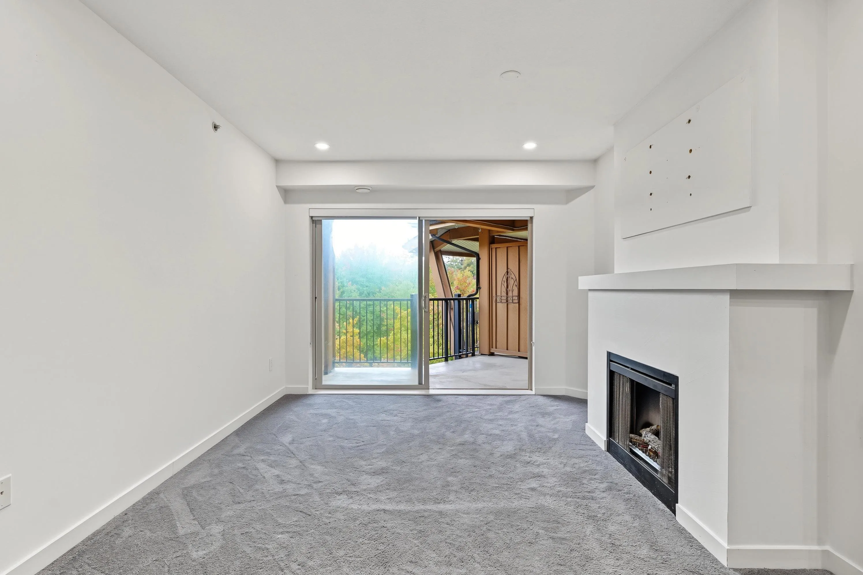 500 Klahanie Drive #403