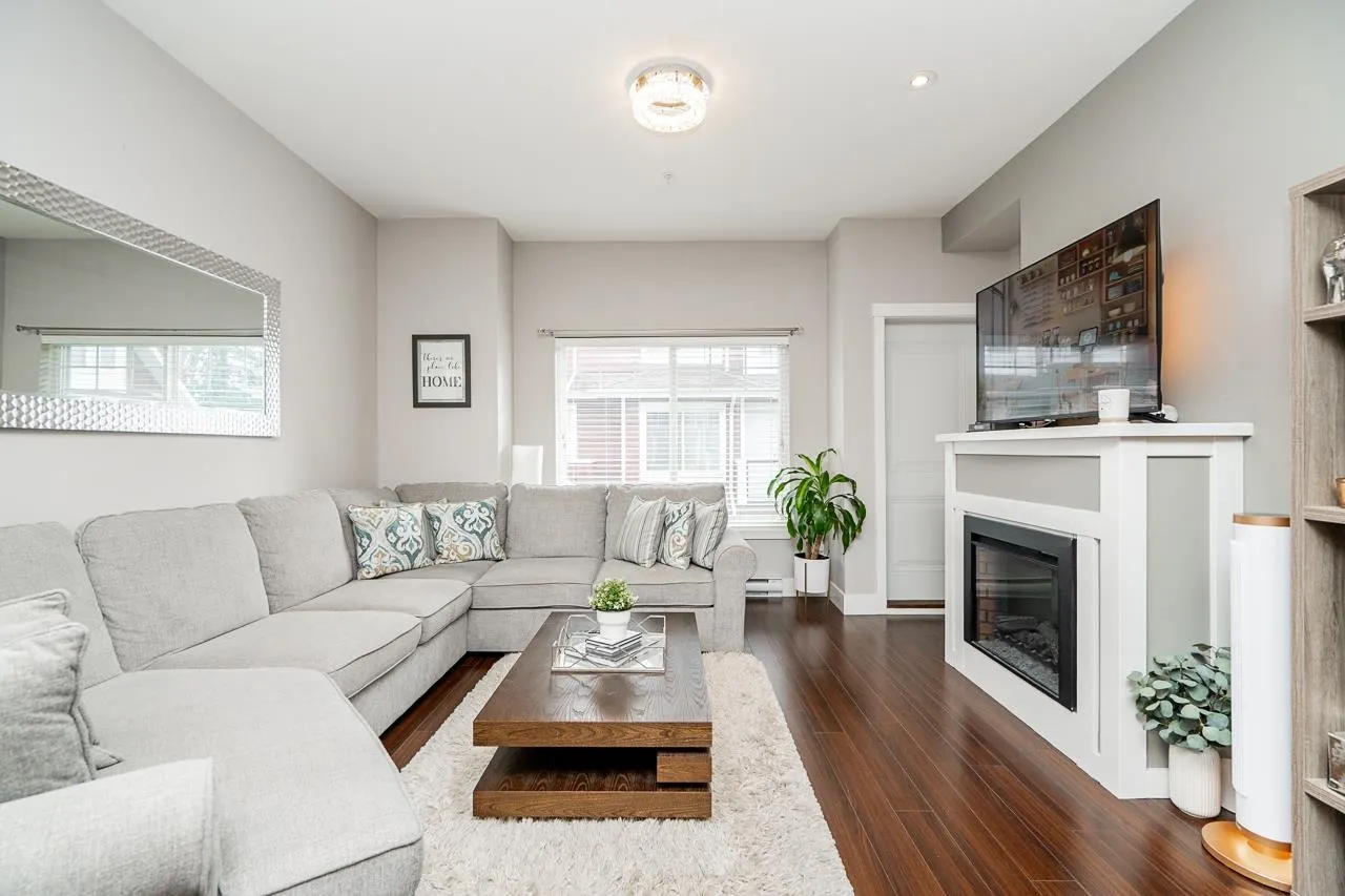 2183 Prairie Avenue #13