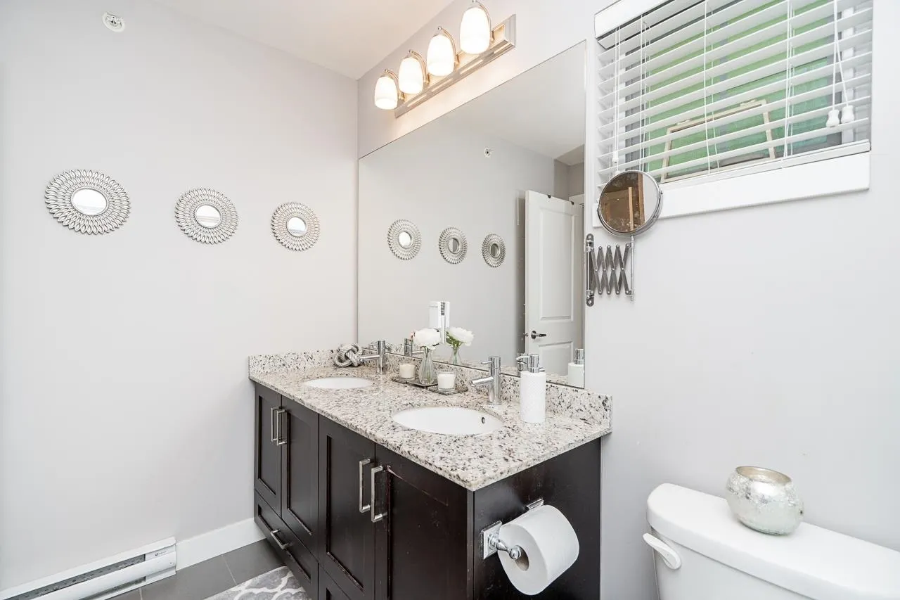2183 Prairie Avenue #13