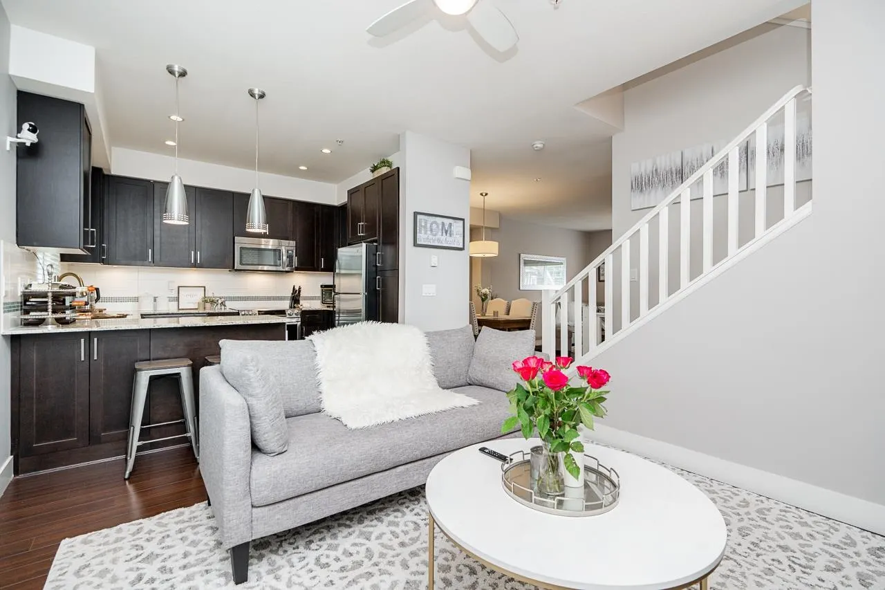 2183 Prairie Avenue #13