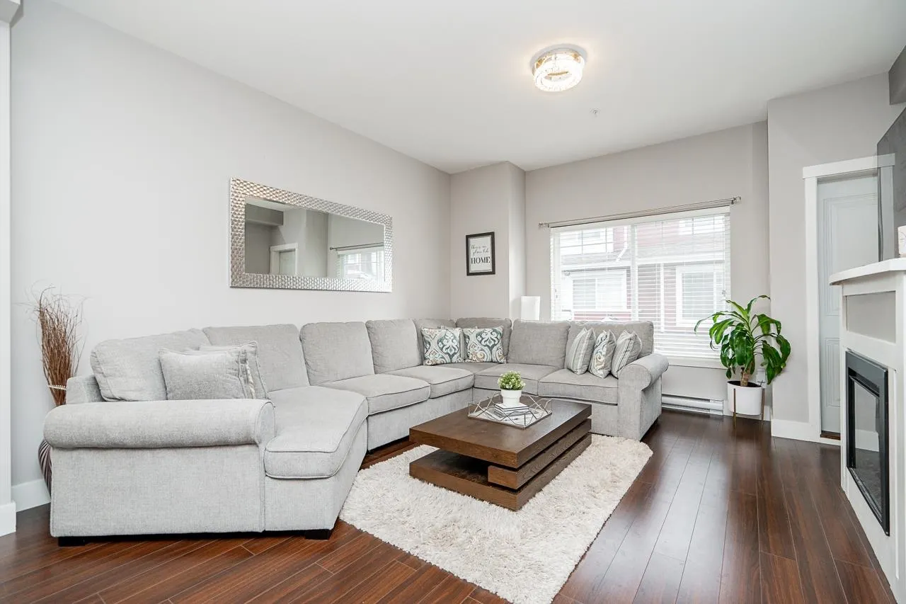 2183 Prairie Avenue #13