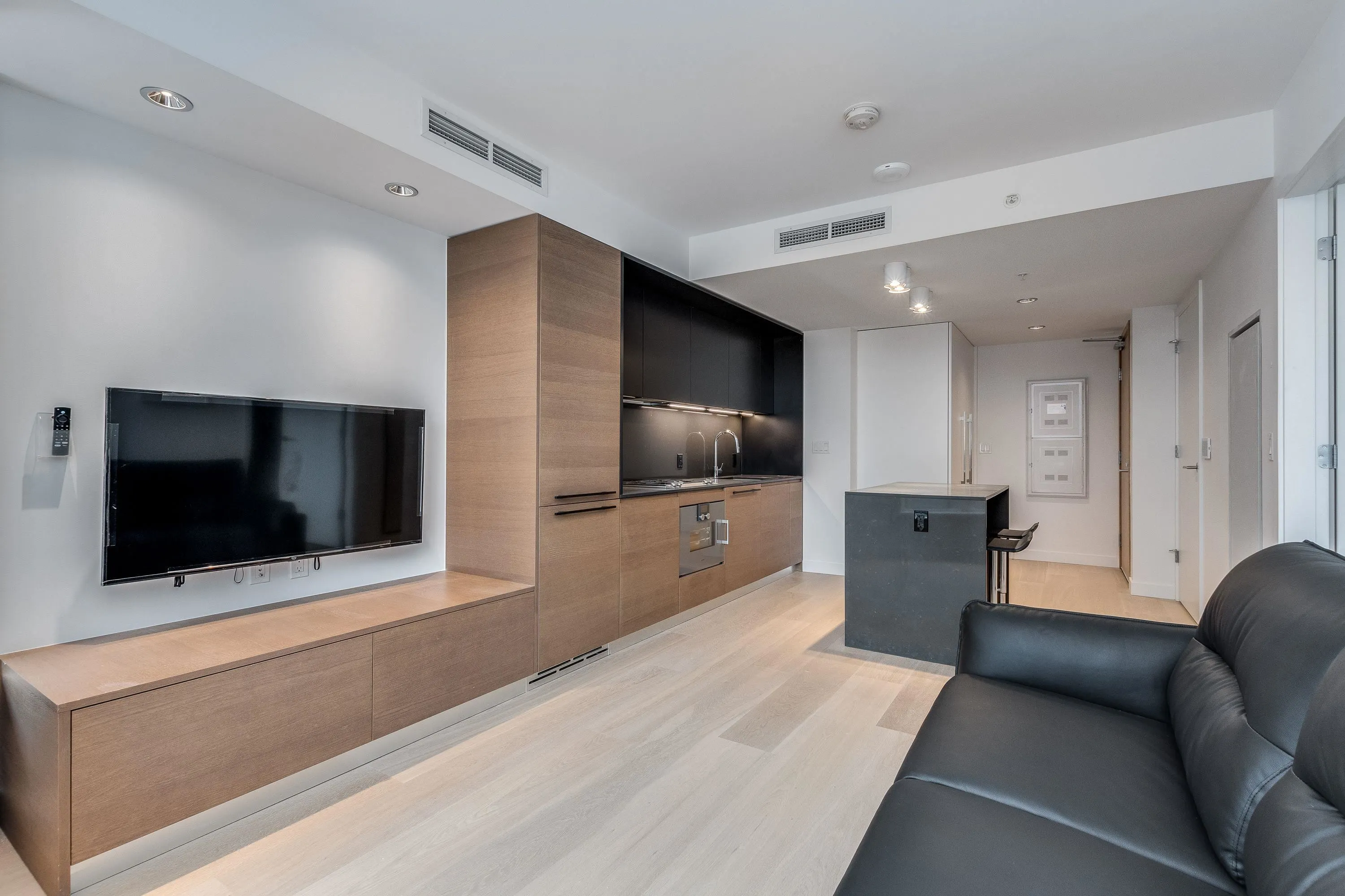 1289 Hornby Street #1002