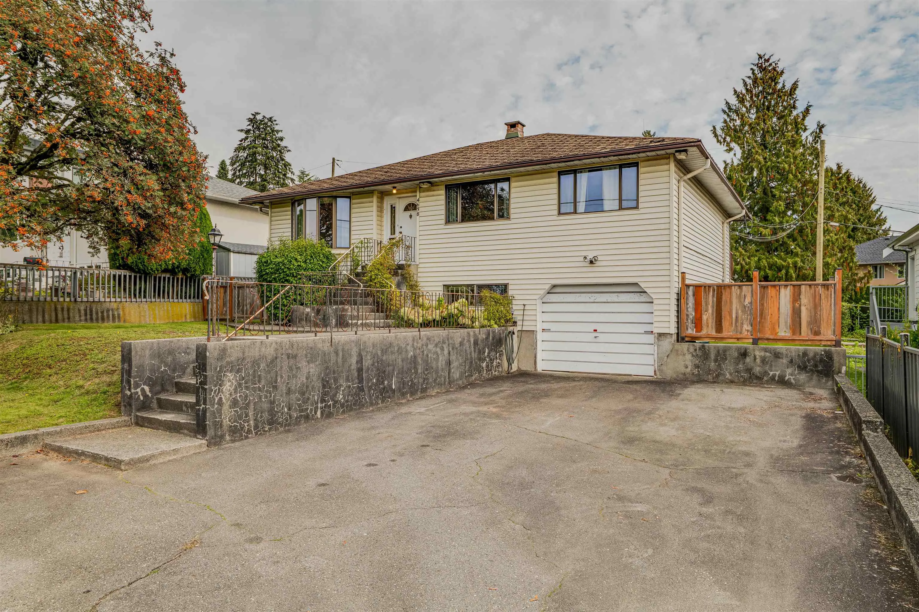4638 Royal Oak Avenue