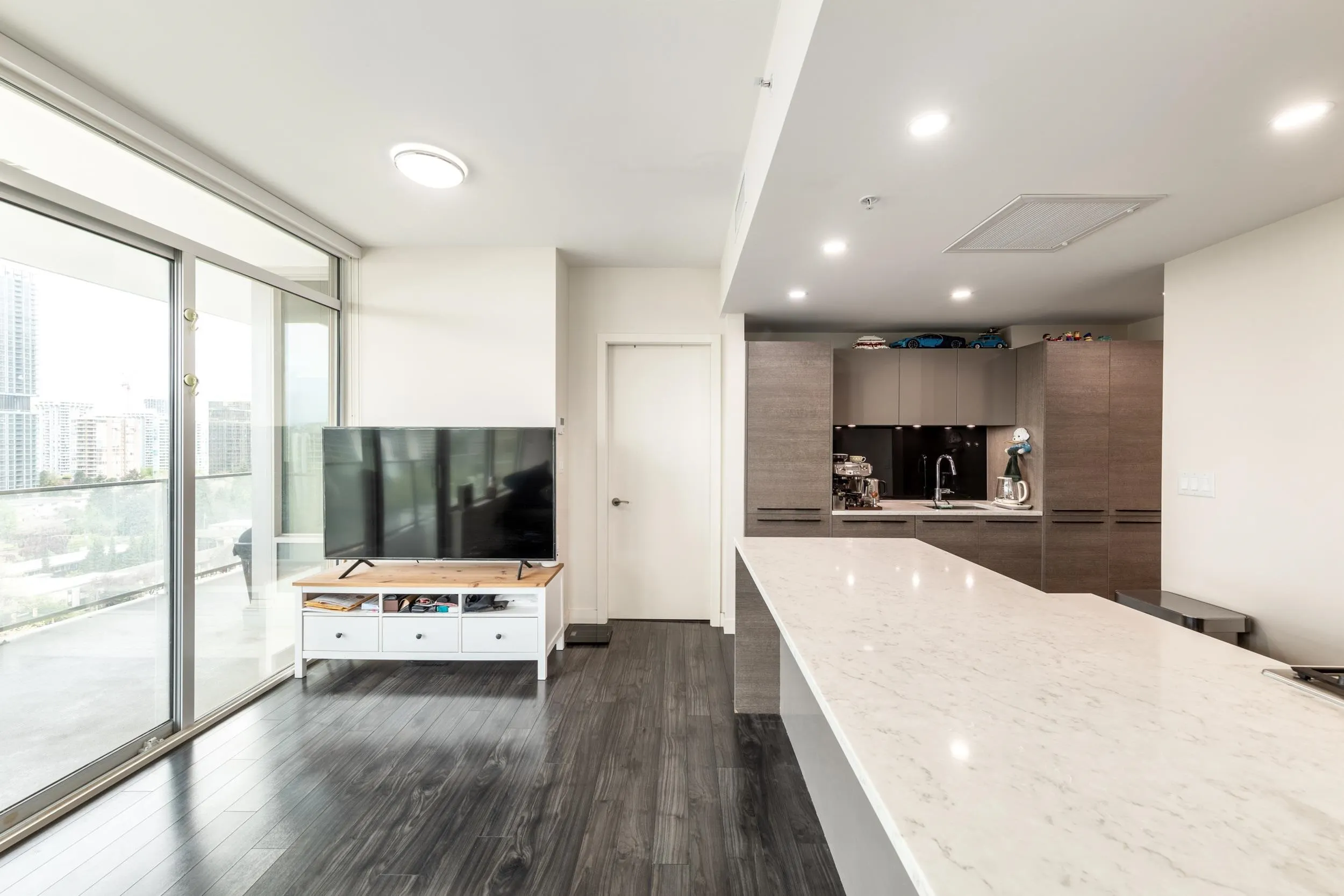 6383 Mckay Avenue #1106