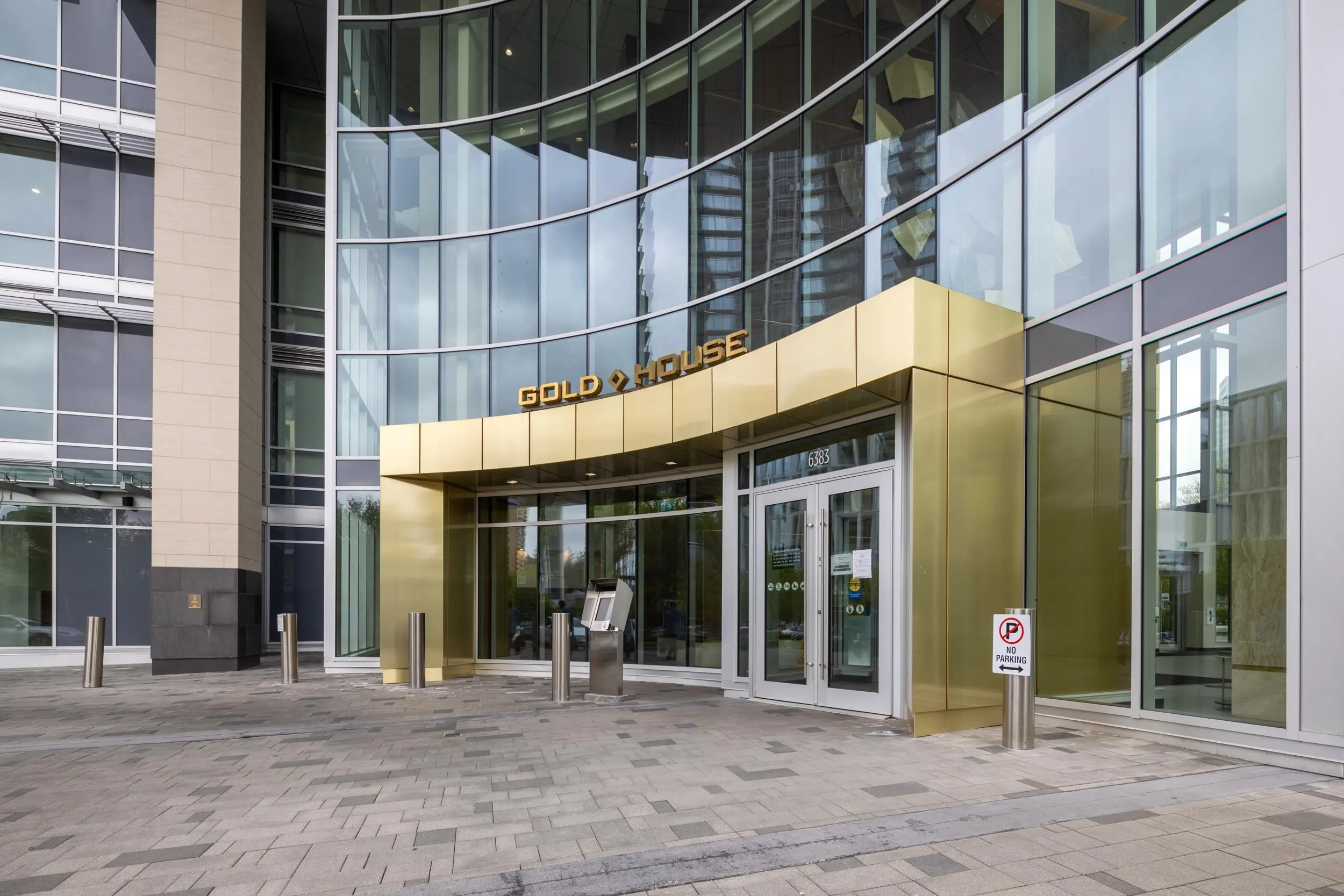 6383 Mckay Avenue #1106