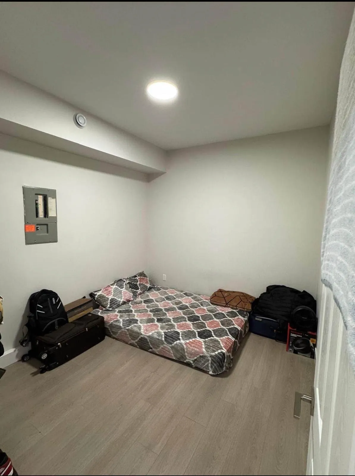 8648 140 Street