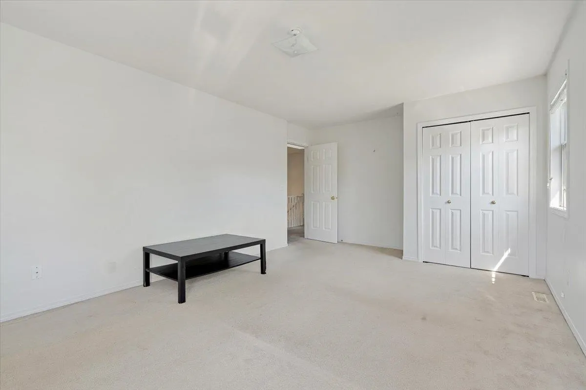 8648 140 Street