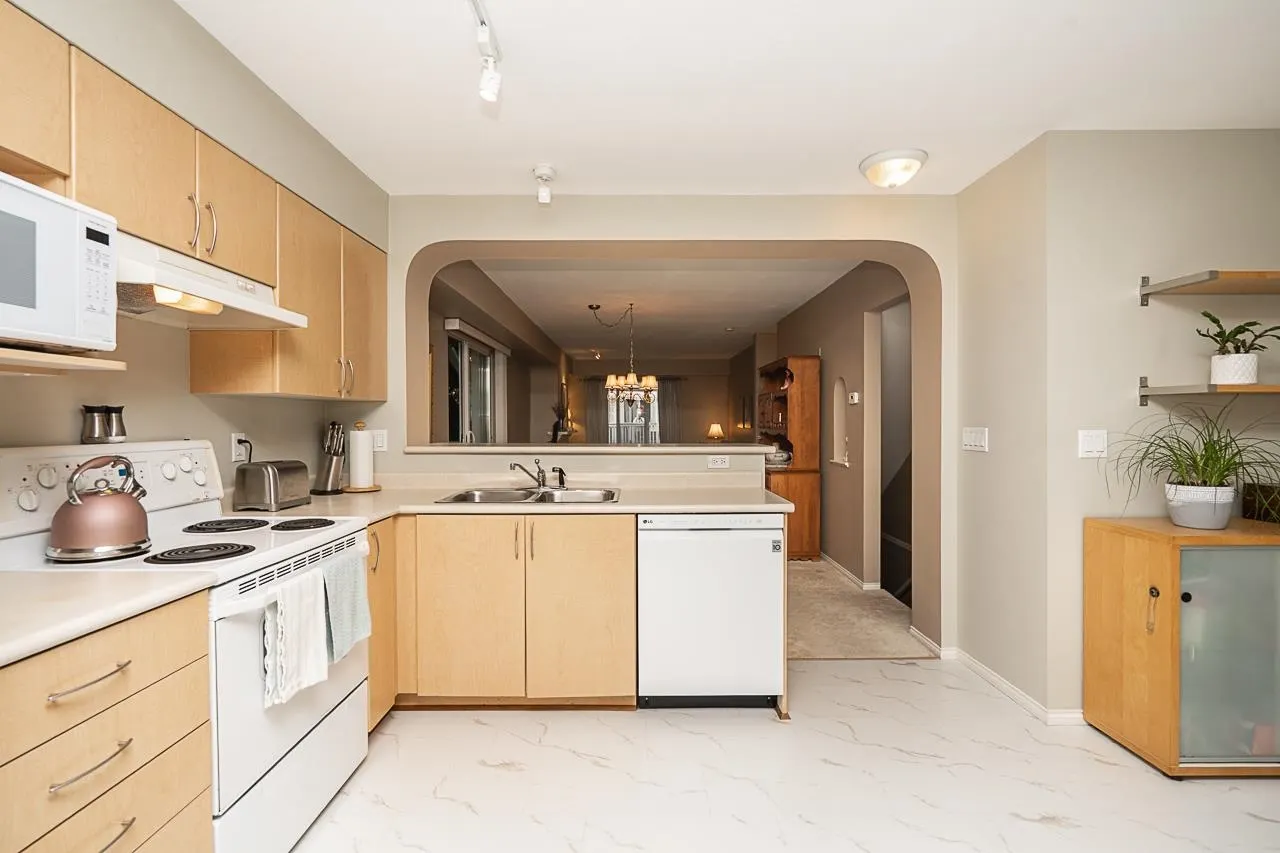 8775 161 Street #14