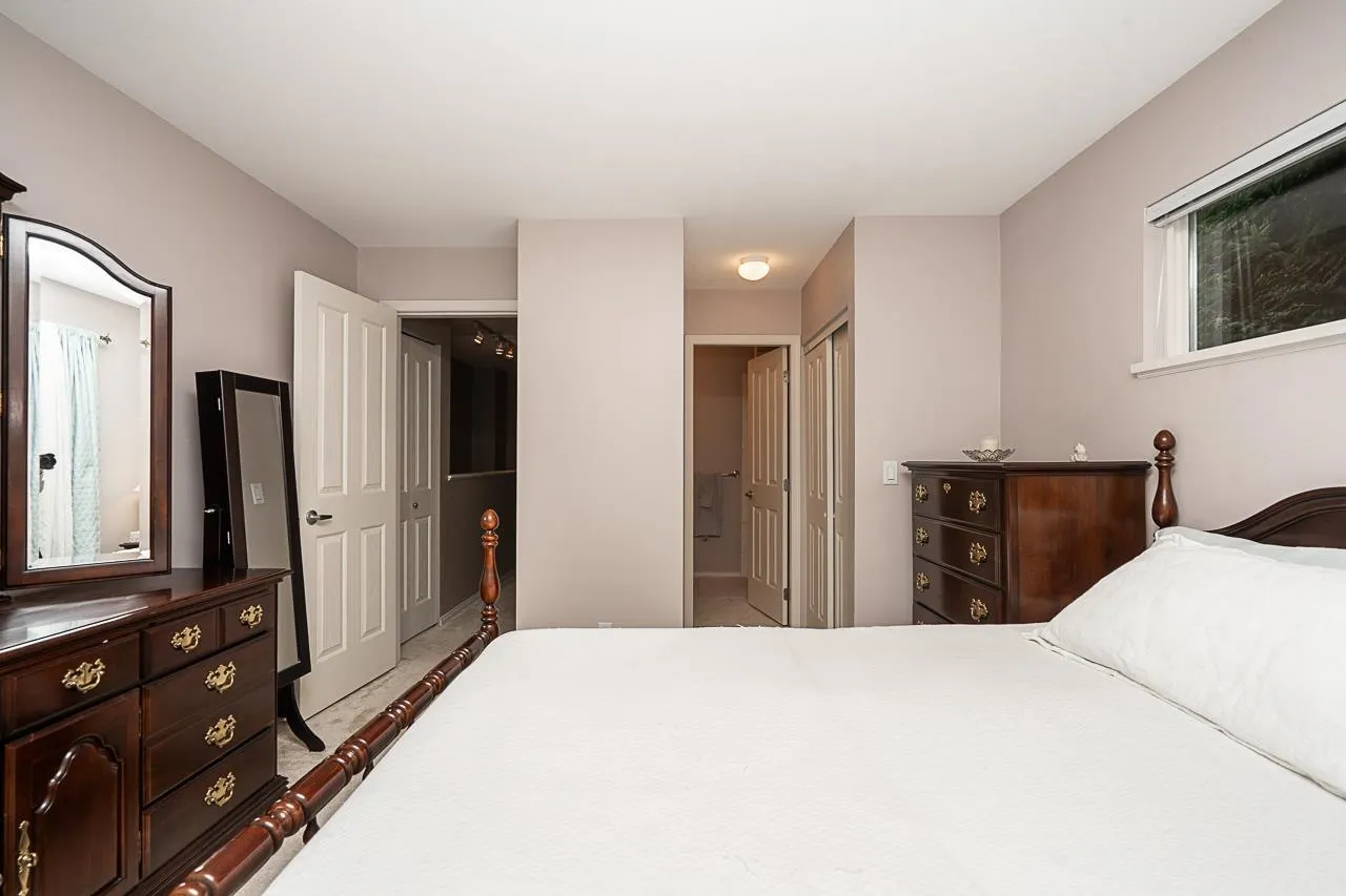 8775 161 Street #14