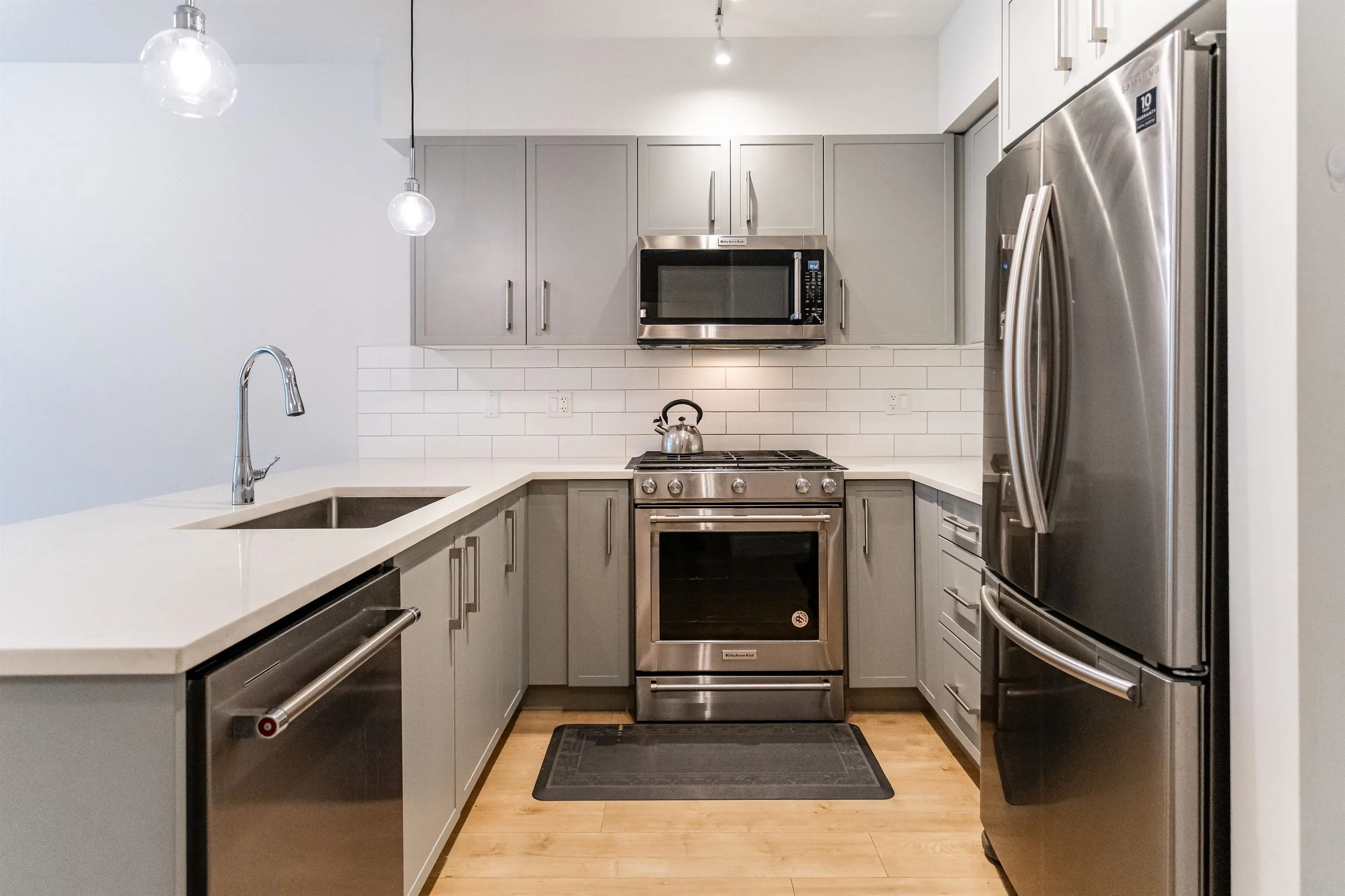 22136 49 Avenue #101
