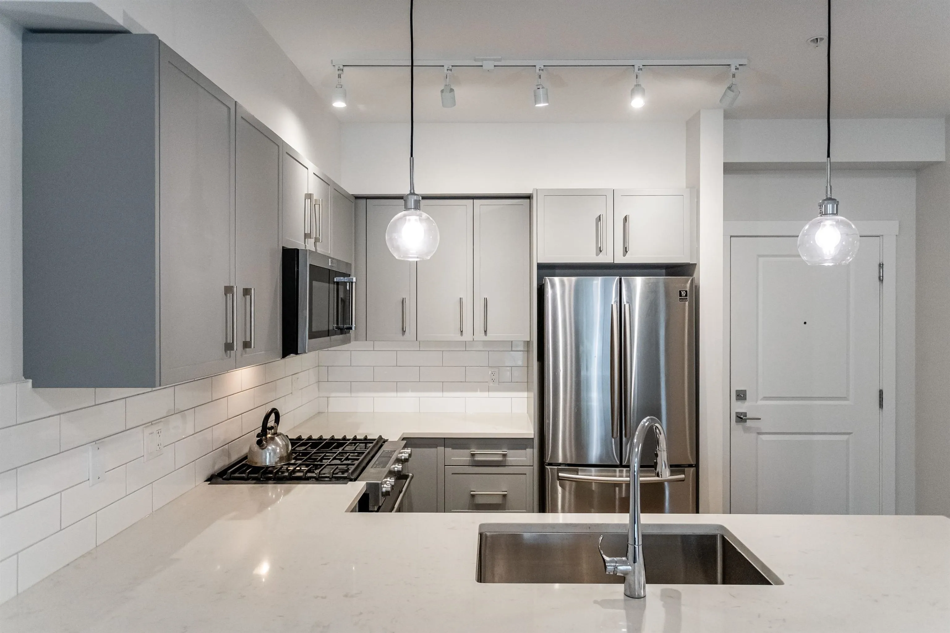 22136 49 Avenue #101