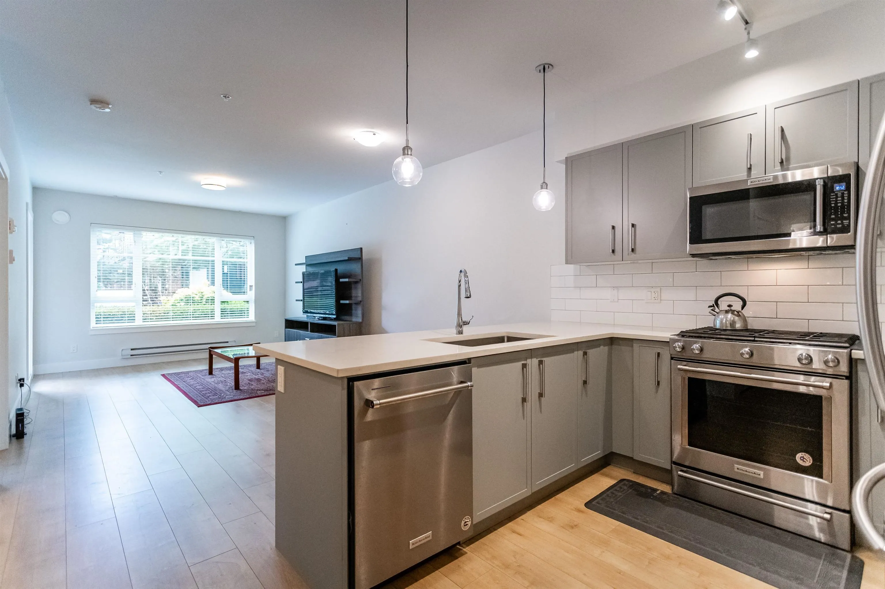 22136 49 Avenue #101