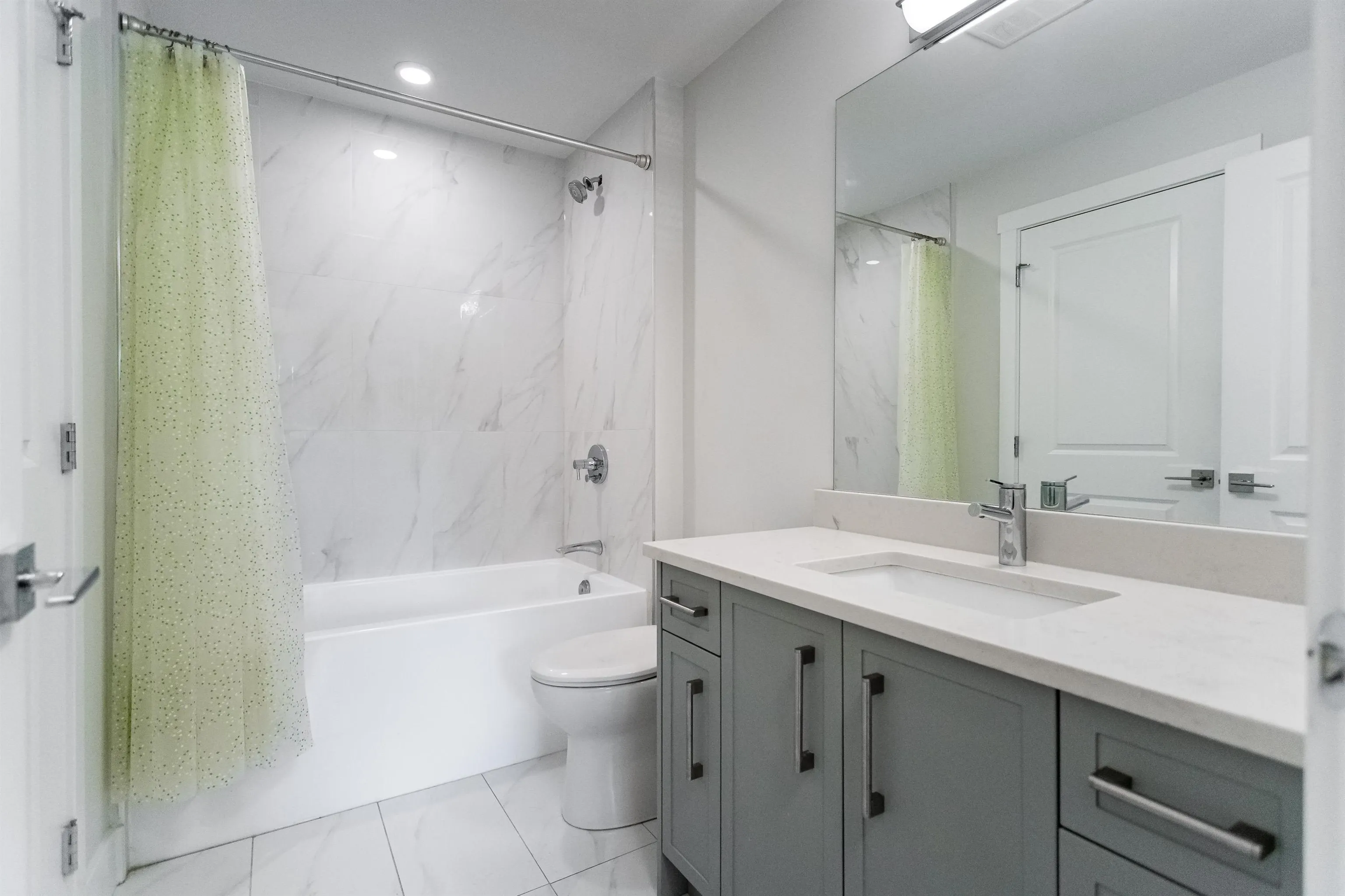 22136 49 Avenue #101