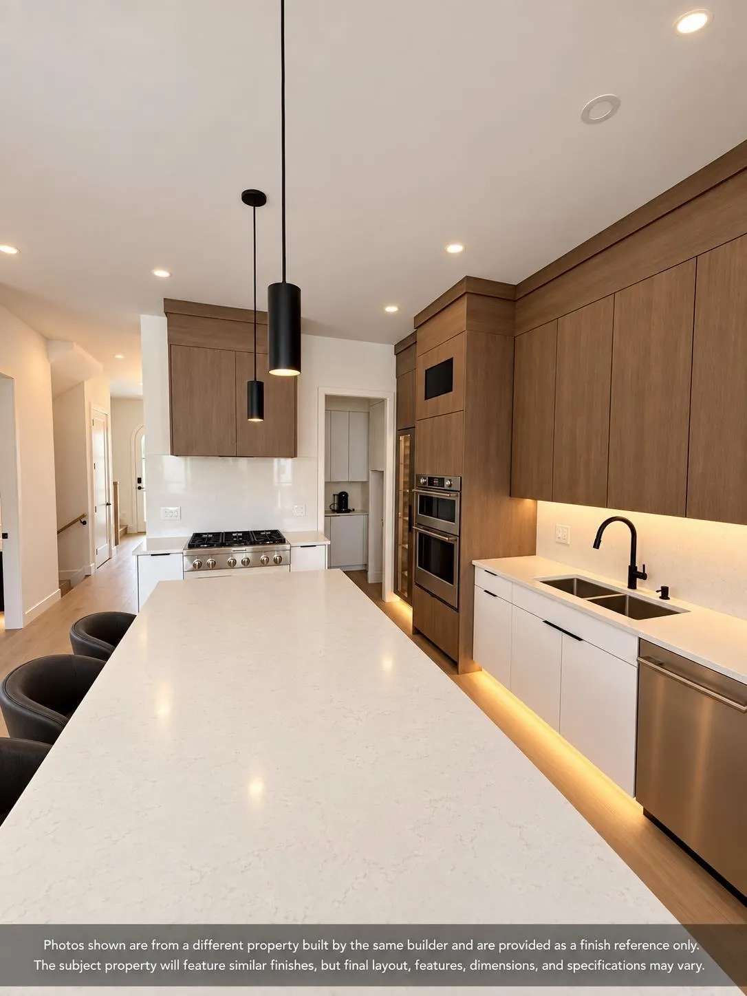 7672 156a Street #101