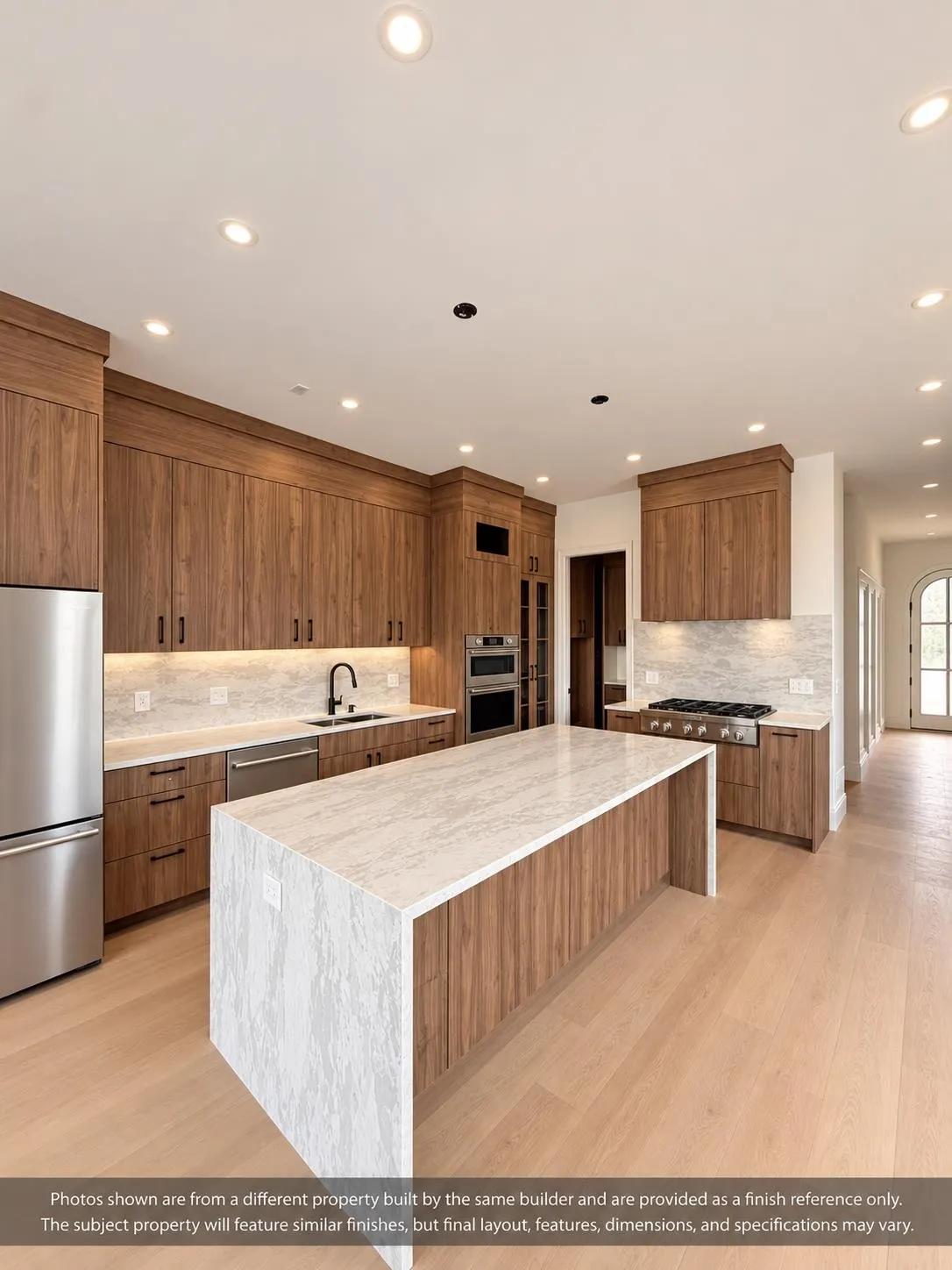 7672 156a Street #101