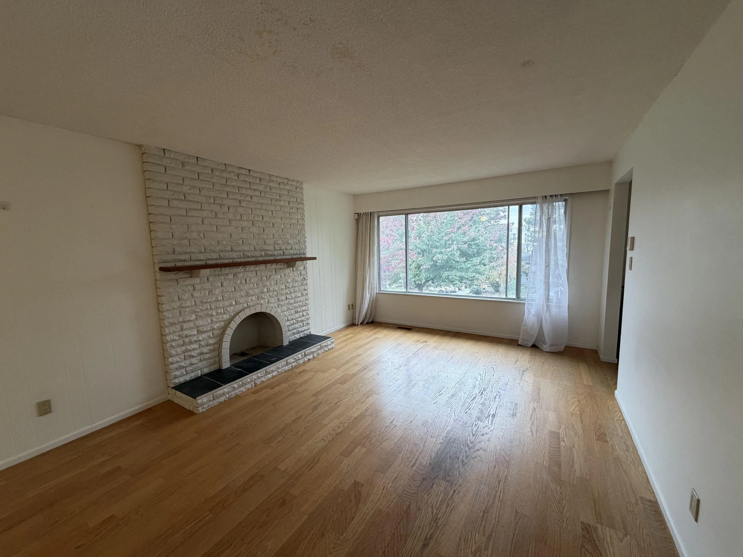 77 W 62nd Avenue