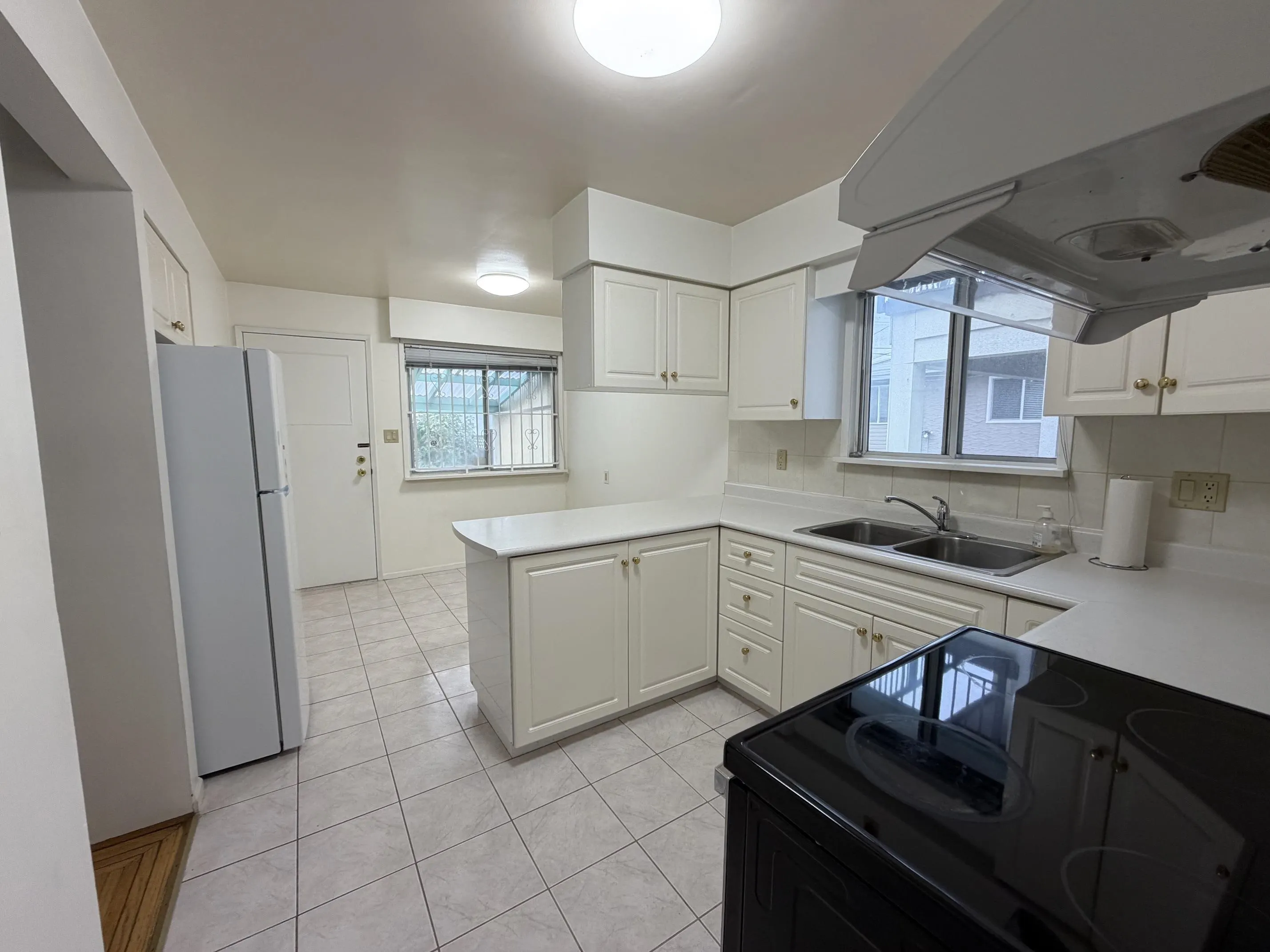 77 W 62nd Avenue
