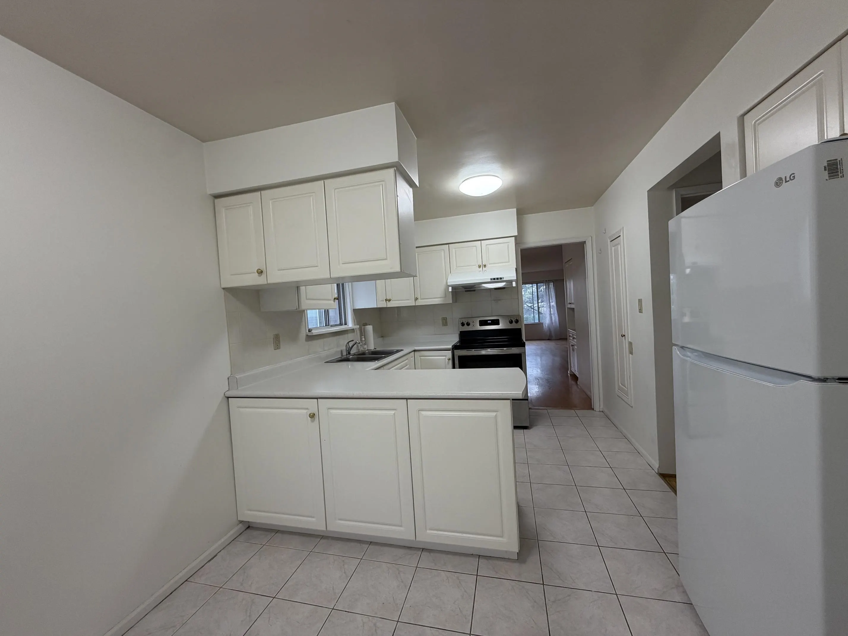 77 W 62nd Avenue