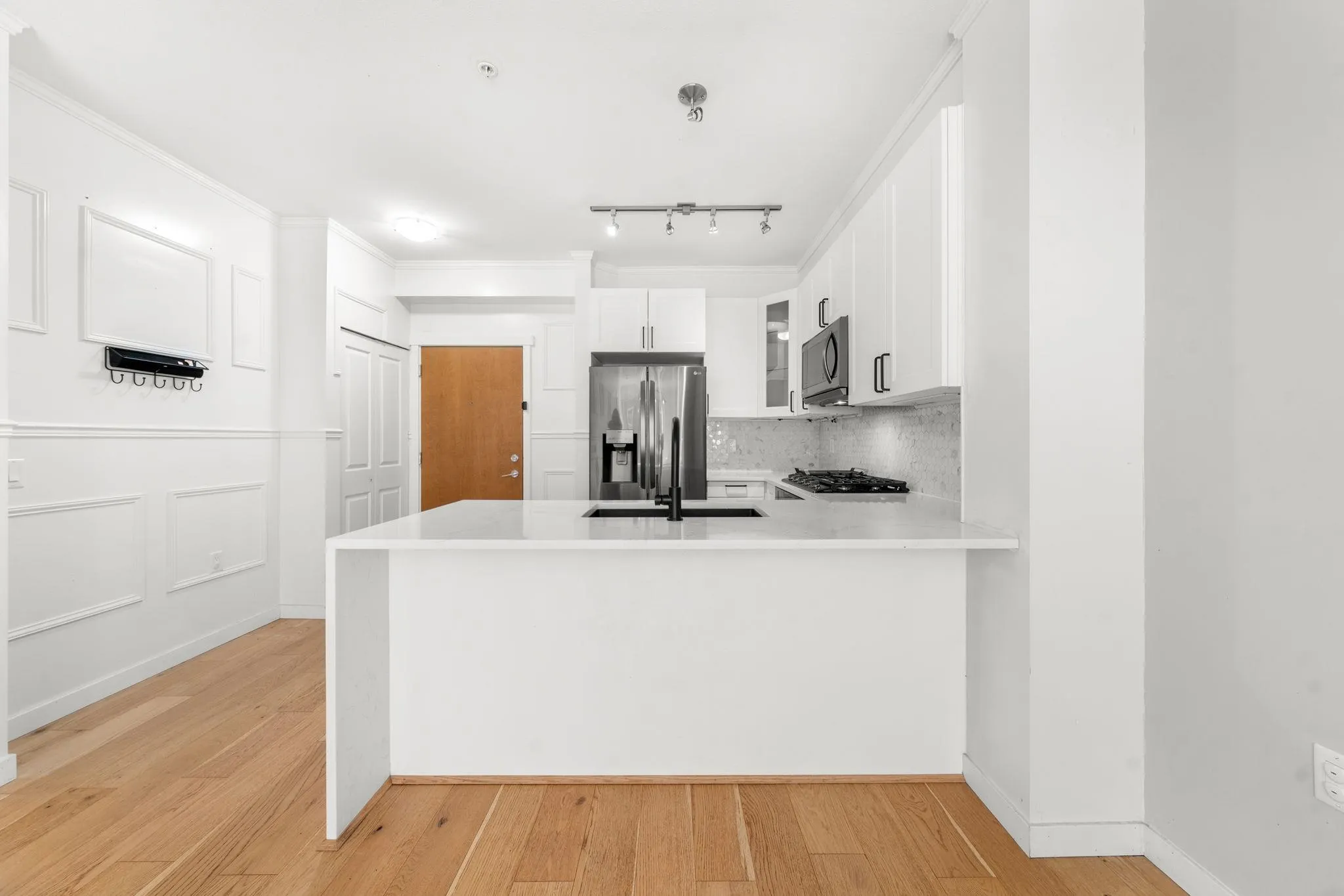 119 W 22nd Street #417