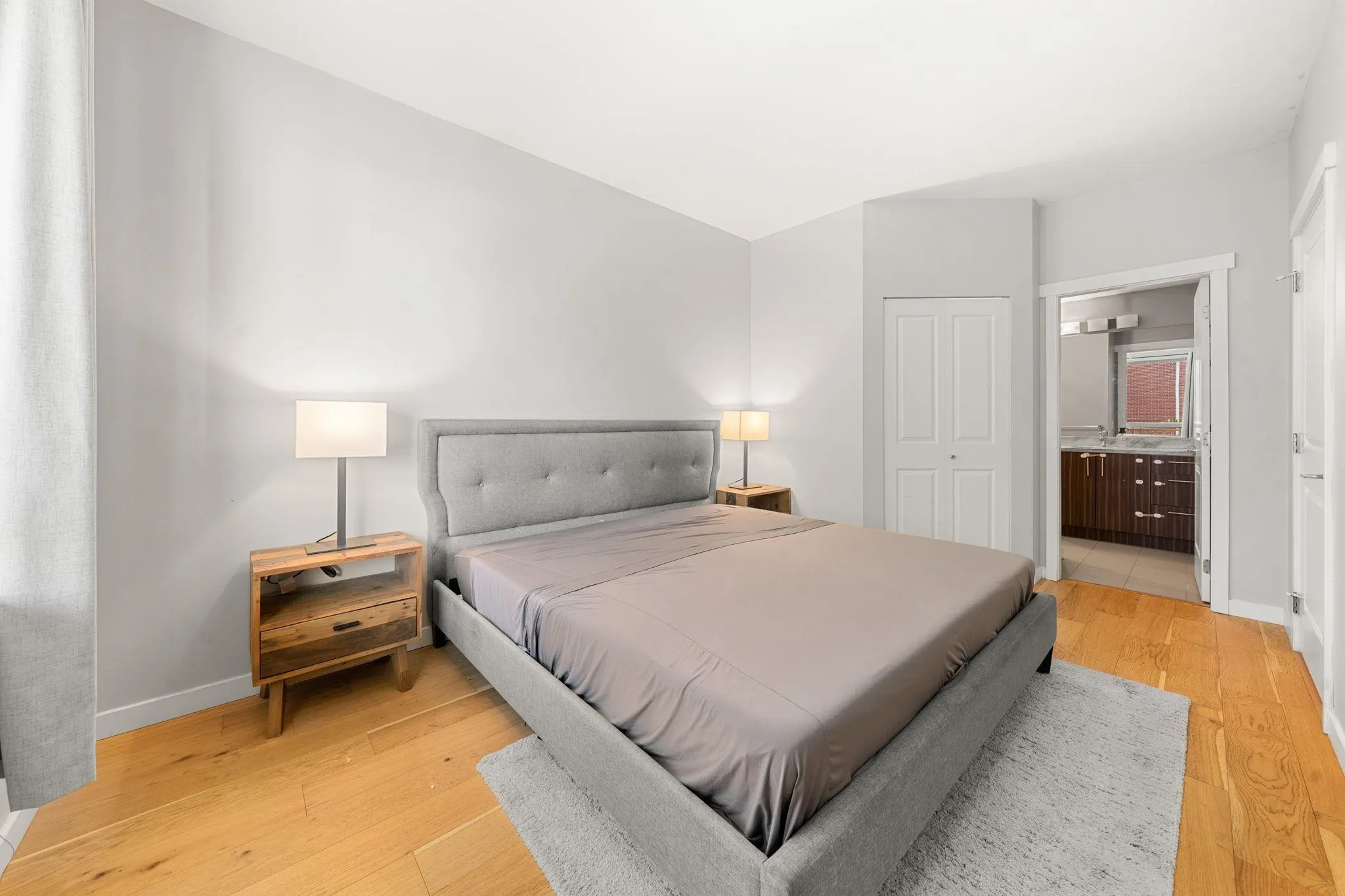 119 W 22nd Street #417