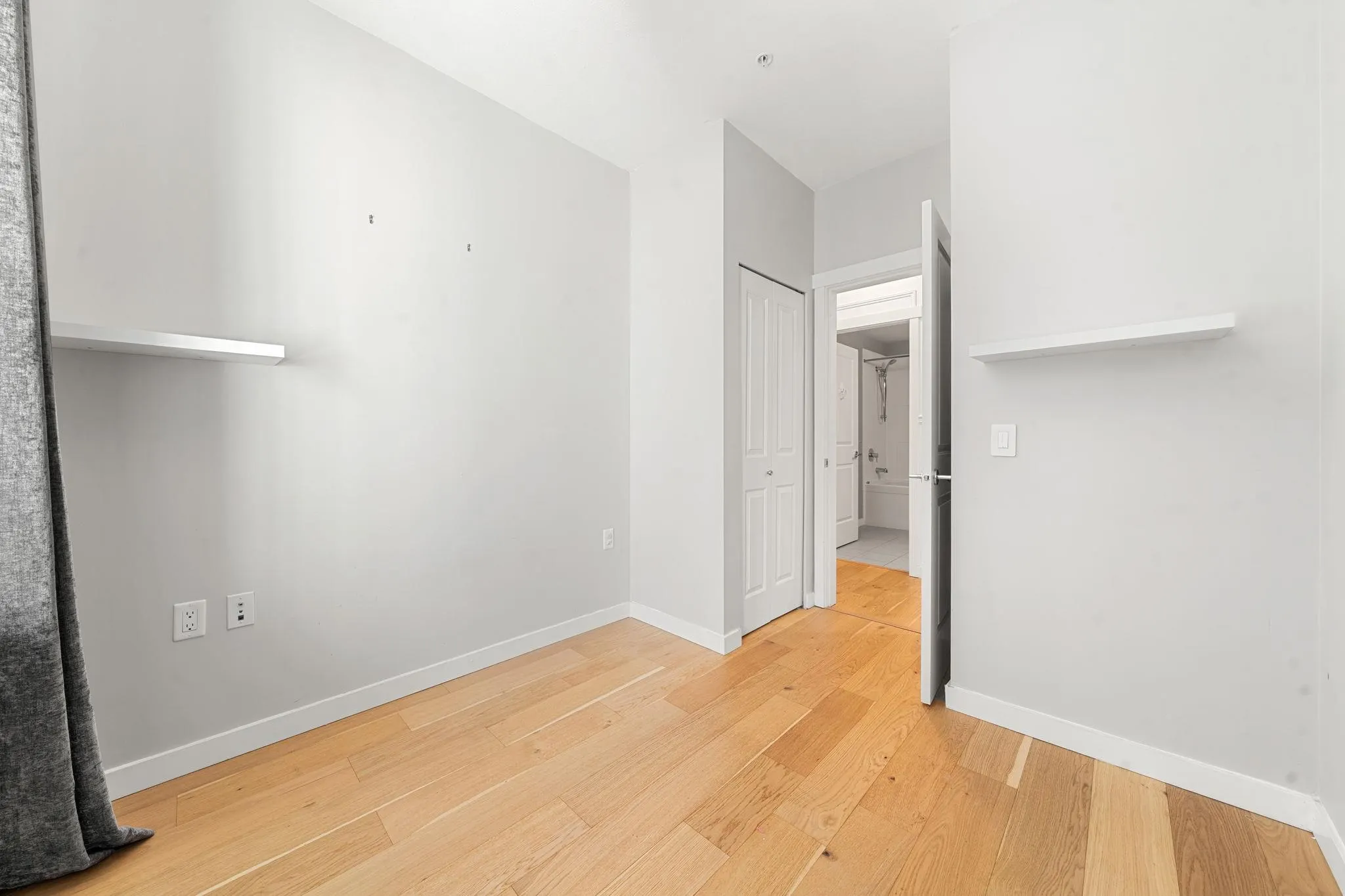 119 W 22nd Street #417